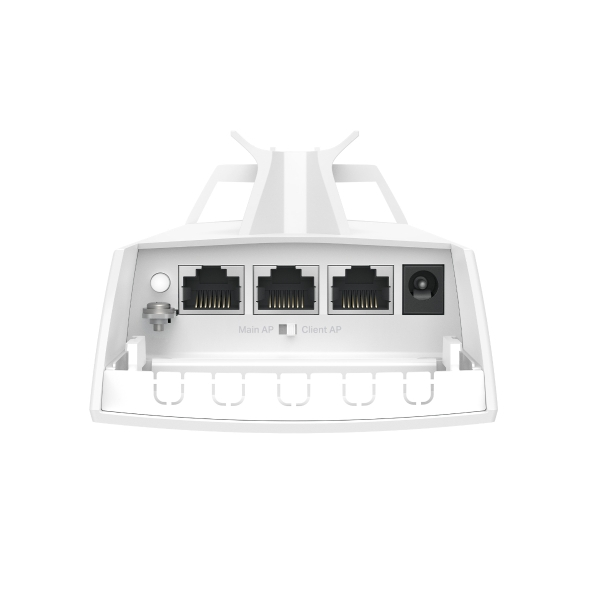 Üç Ethernet bağlantı noktası, bir güç girişi ve bir anahtara sahip beyaz bir yönlendiricinin arka paneli.
