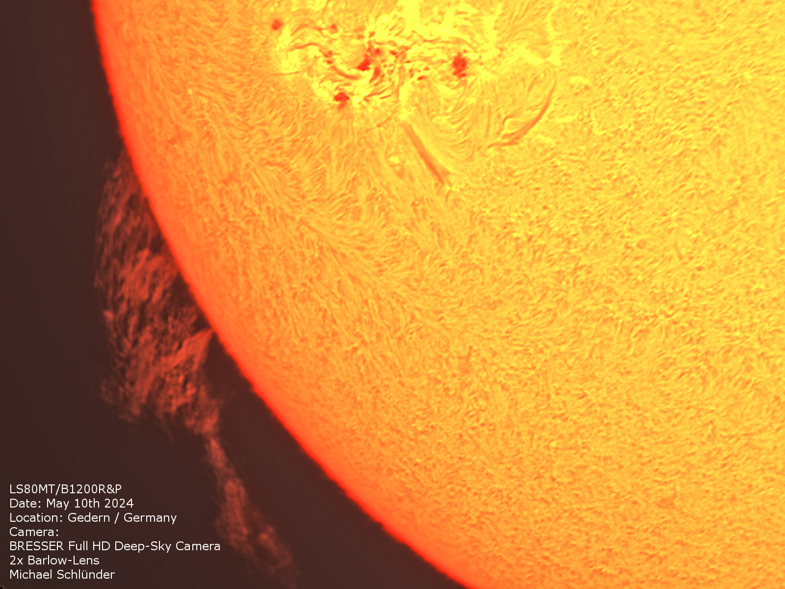 Primer plano de la superficie solar con corona brillante y fondo oscuro, texto superpuesto abajo a la izquierda.