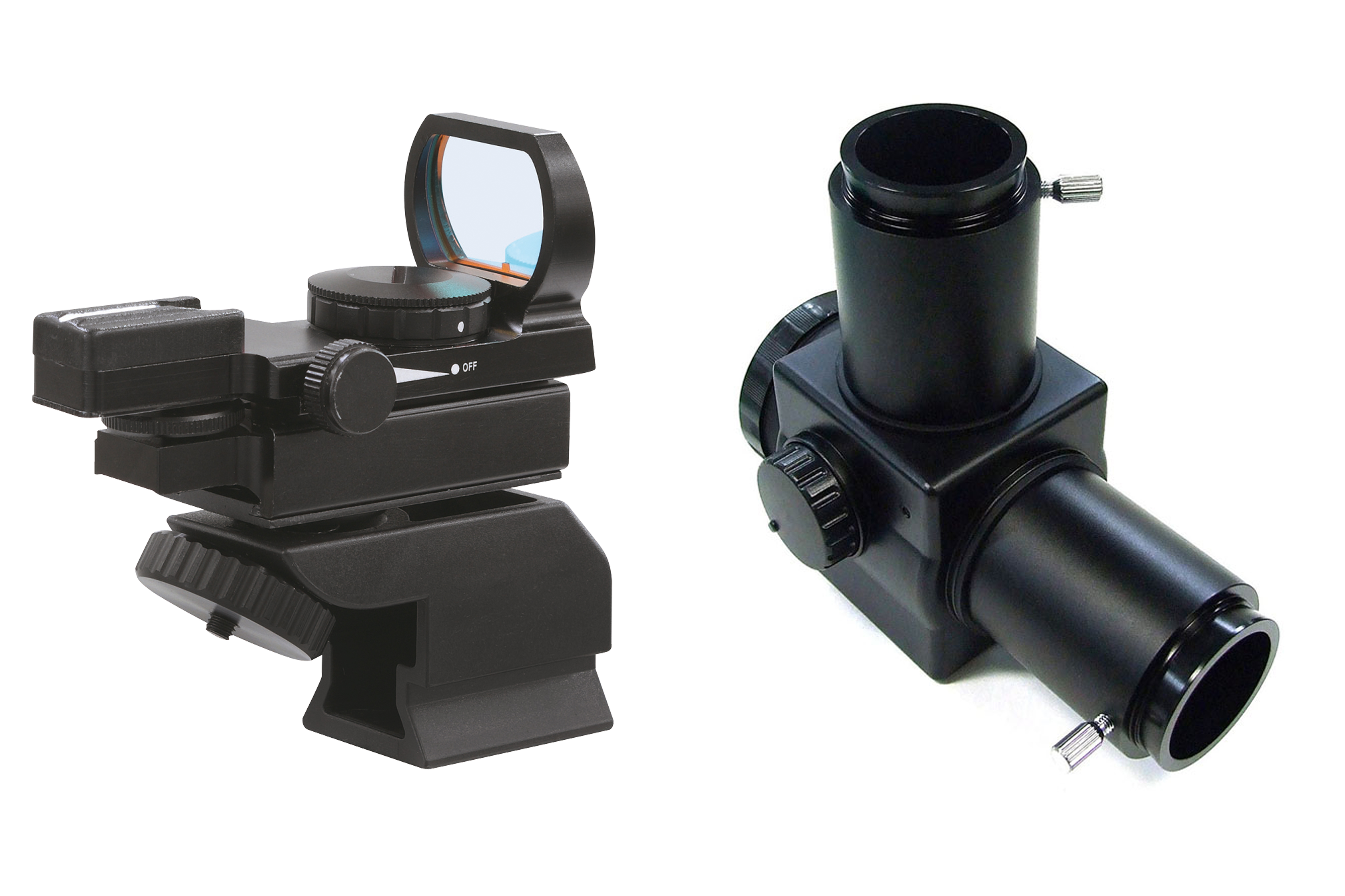 Dos accesorios de telescopio negros sobre fondo blanco: un buscador de punto rojo y un prisma diagonal.