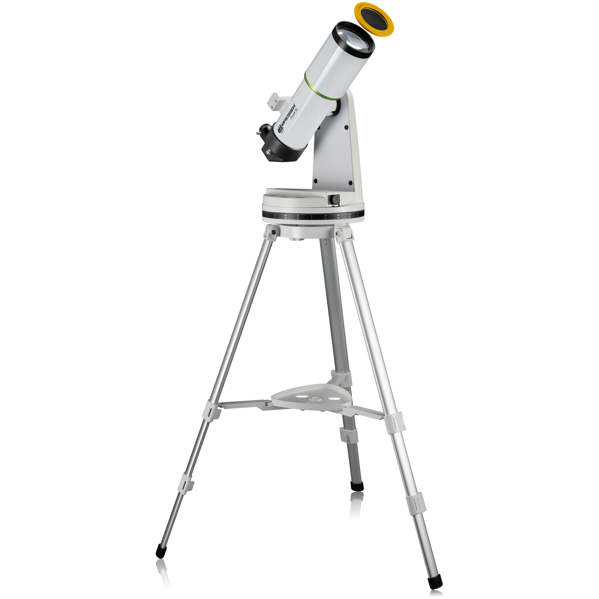 Un telescopio blanco en un trípode de metal con tapa de lente amarilla sobre fondo blanco.