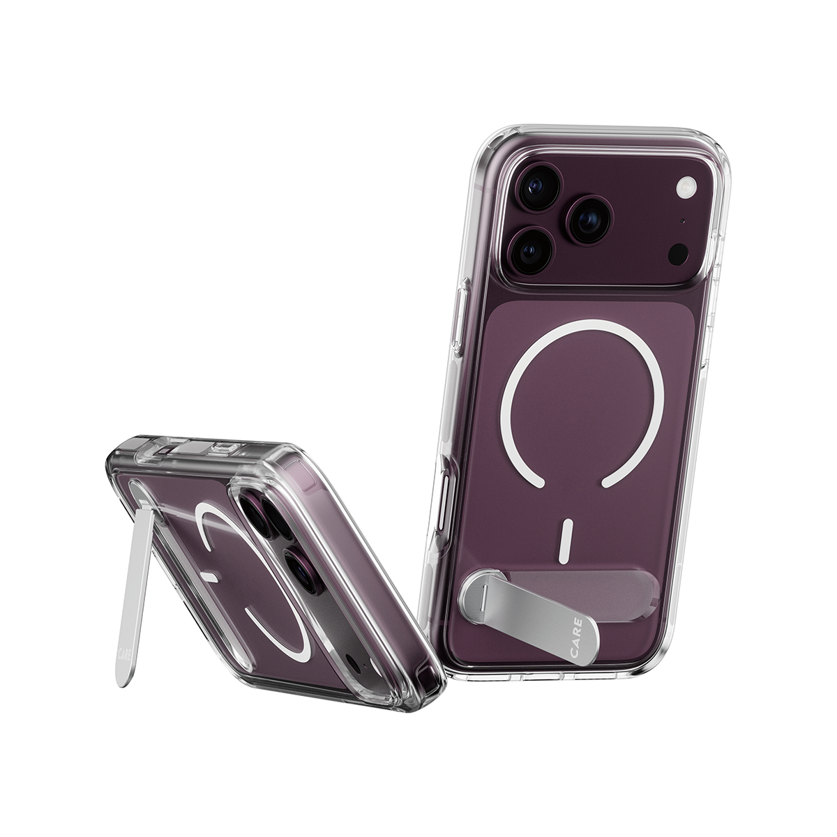Şeffaf kılıflı, beyaz MagSafe halkalı ve entegre destek çubuklu iki koyu mor telefon.