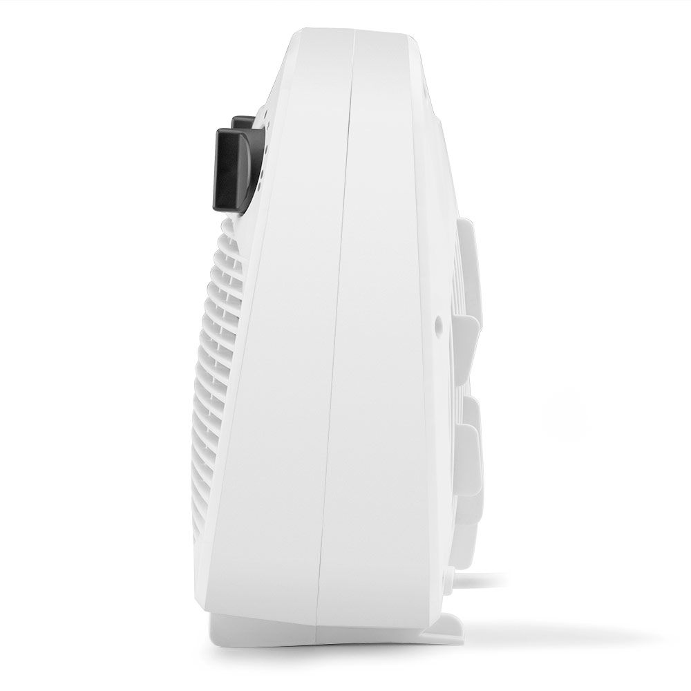 Vista laterale di un termoventilatore bianco con due manopole nere su sfondo bianco.