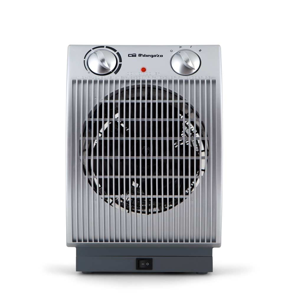 Termoventilatore argentato con manopole rotonde, griglia protettiva e luce spia rossa su sfondo bianco.