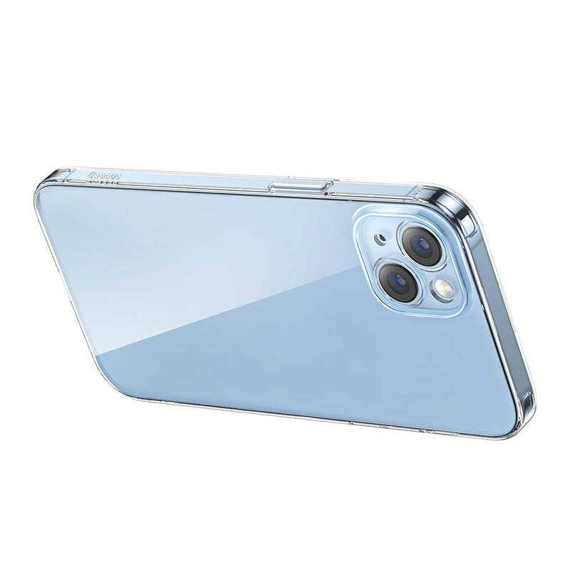Uno smartphone azzurro con cover protettiva trasparente e doppia fotocamera.