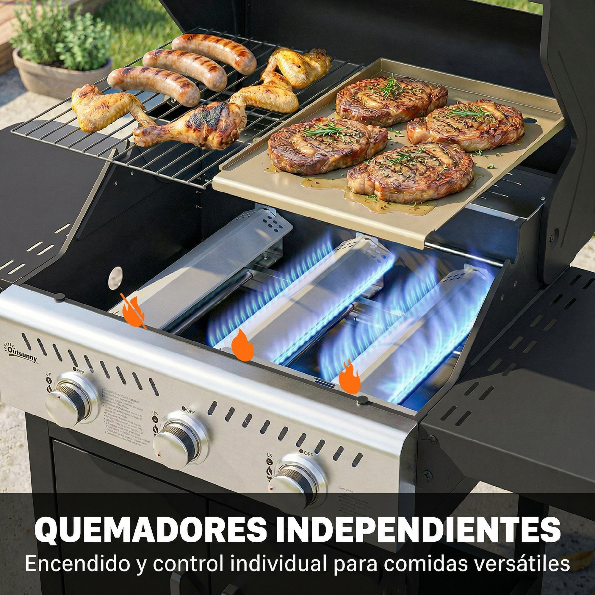 Una barbacoa de gas con llamas azules abajo, filetes en una plancha y salchichas en la parrilla superior.