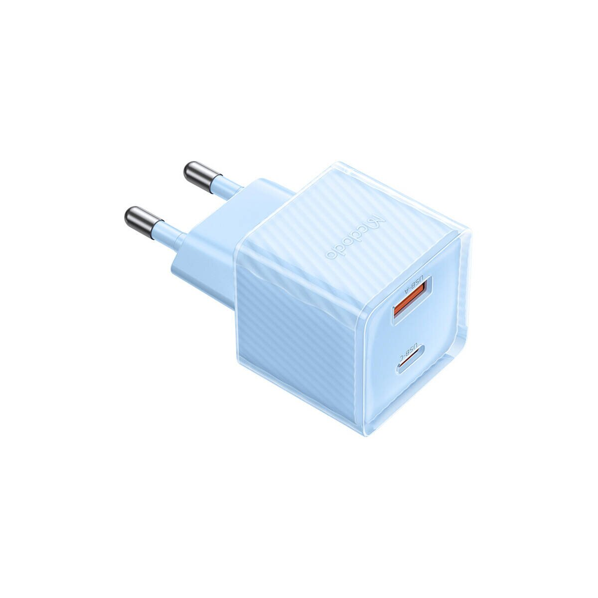 İki USB bağlantı noktası ve AB fişine sahip açık mavi duvar şarj cihazı.