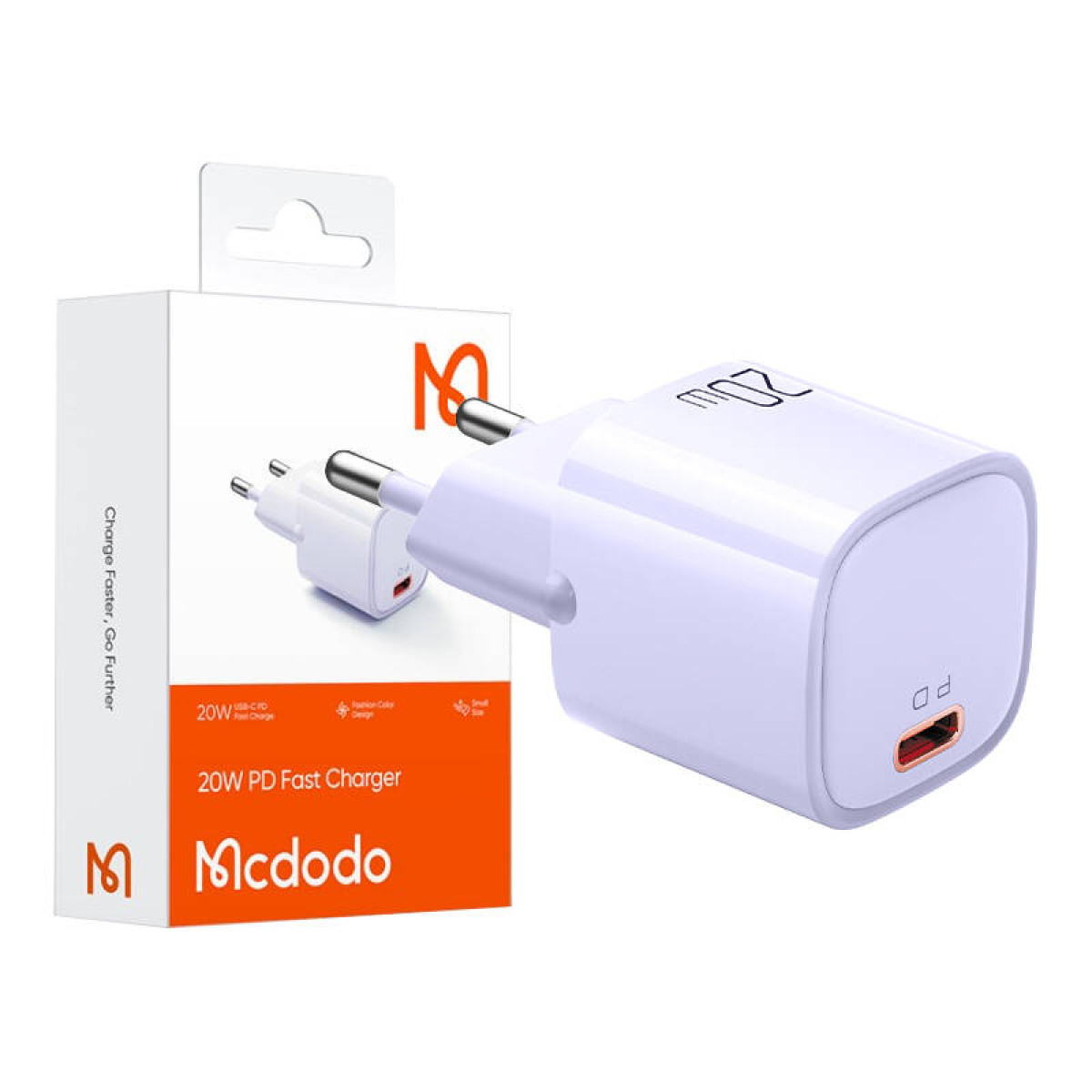 Beyaz arka planda ambalajının önünde duran USB-C bağlantı noktasına sahip beyaz Mcdodo 20W PD hızlı şarj cihazı.