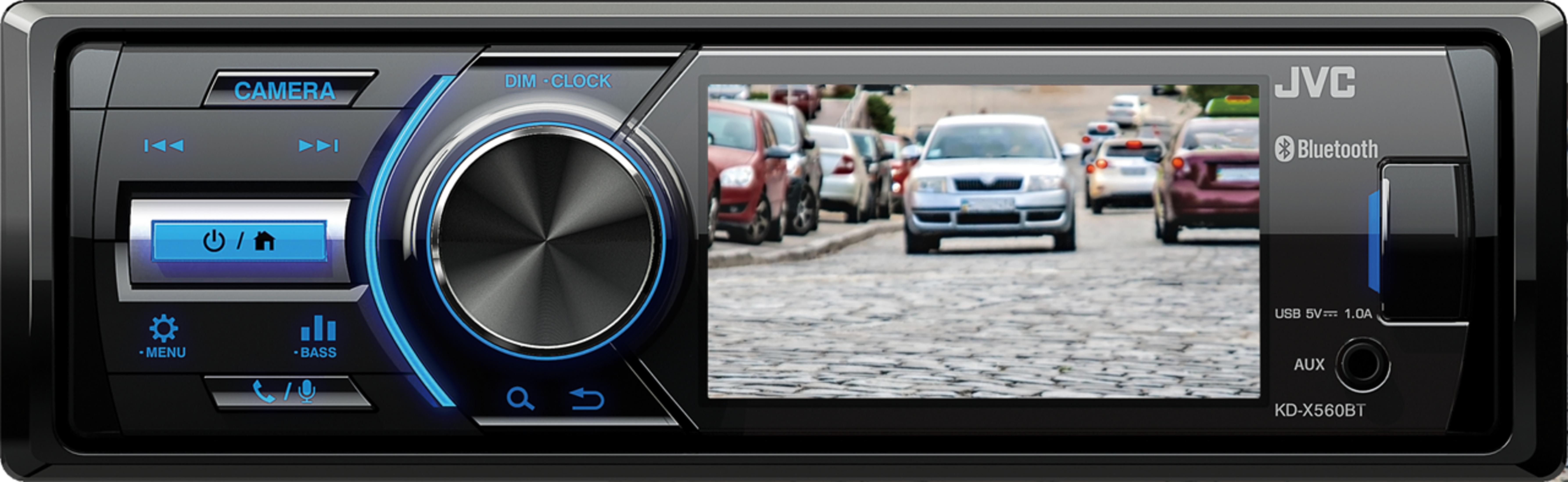 Autoradio JVC con display che mostra una strada con auto, pulsanti e manopola a sinistra.