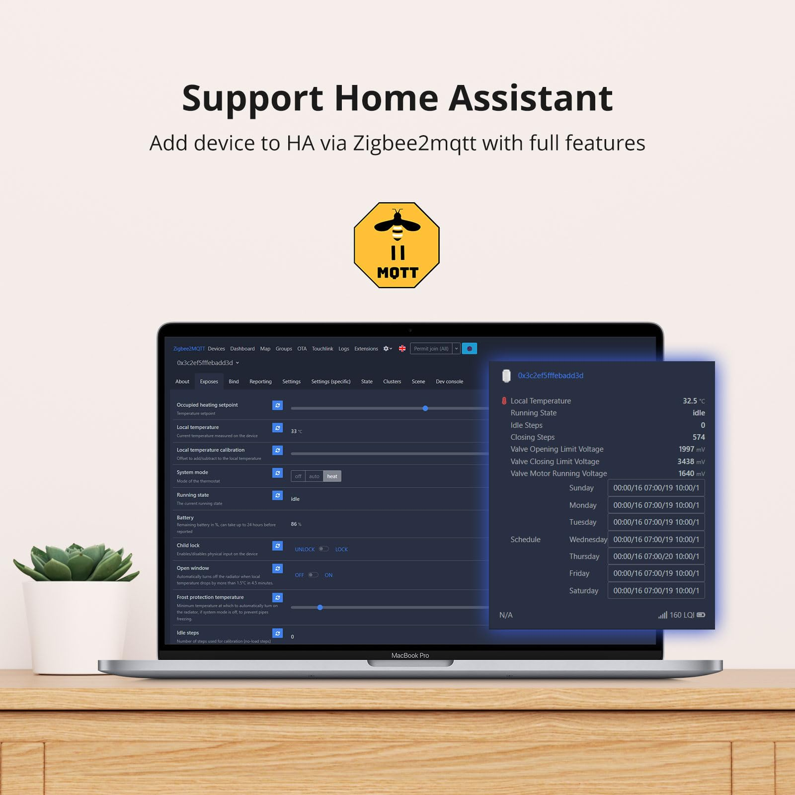 MacBook Pro auf Holztisch zeigt Home Assistant Benutzeroberfläche mit Zigbee2MQTT Logo.