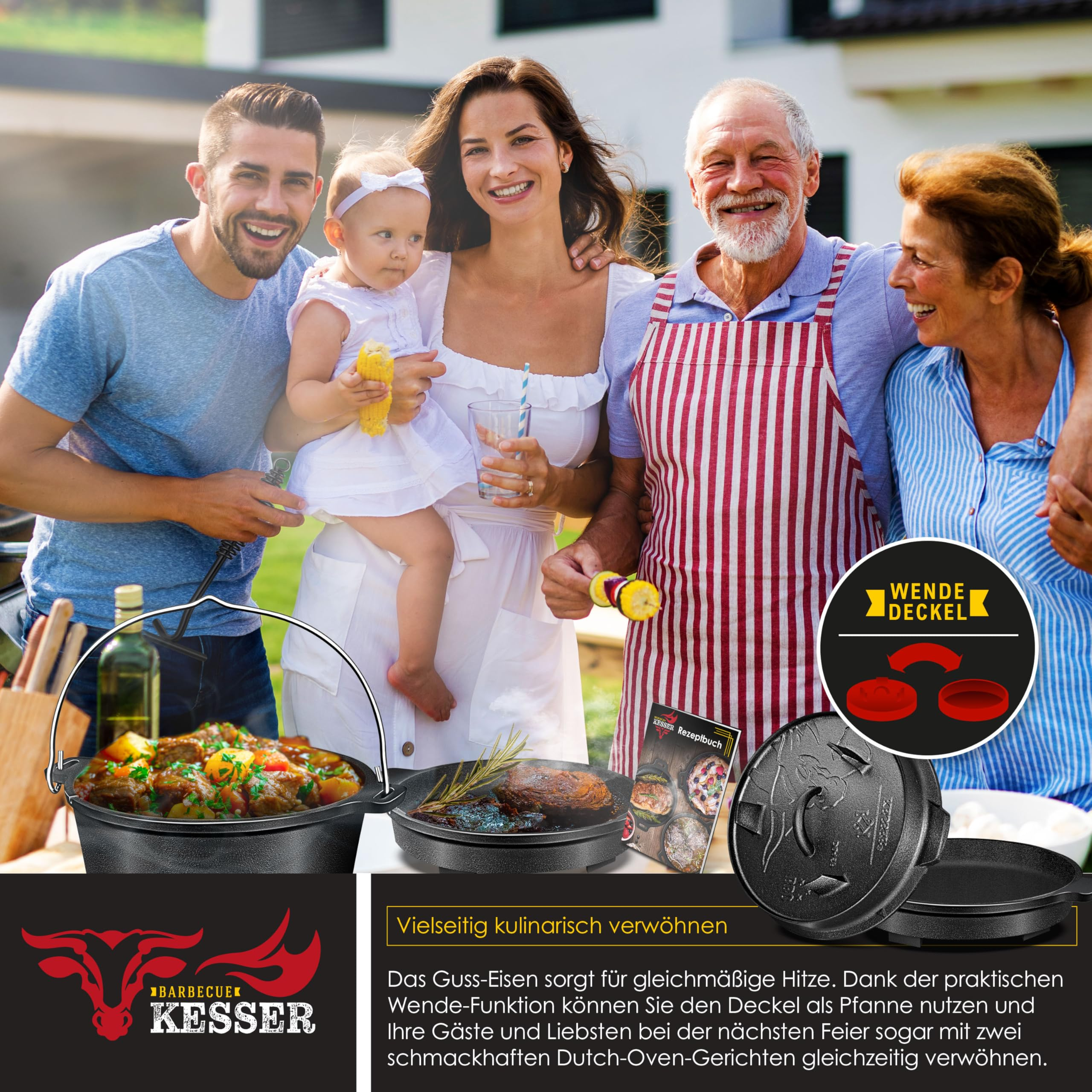 Eine lächelnde Familie im Freien mit Dutch Oven Töpfen und Rezeptbuch an einem sonnigen Tag.