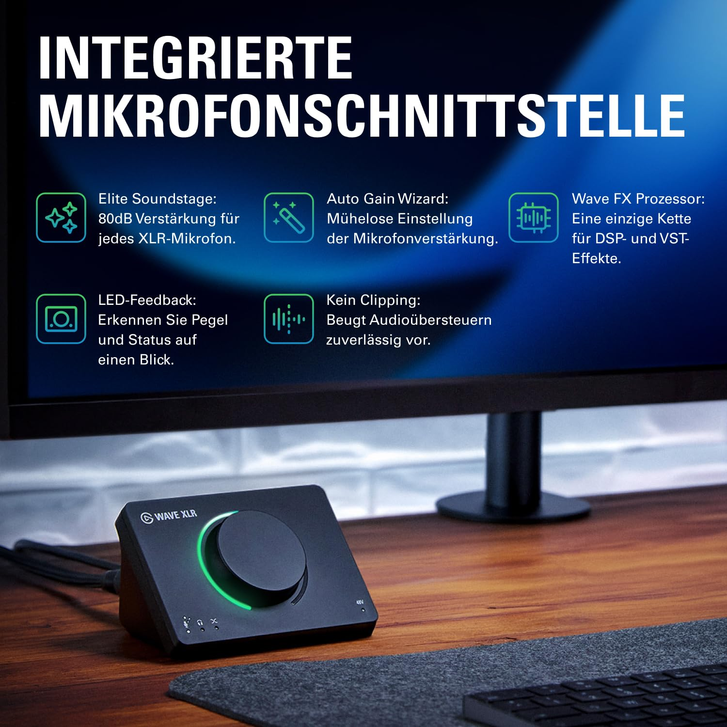 Ein Wave XLR Audio-Interface auf einem Holztisch vor einem Monitor mit deutscher Software-UI.