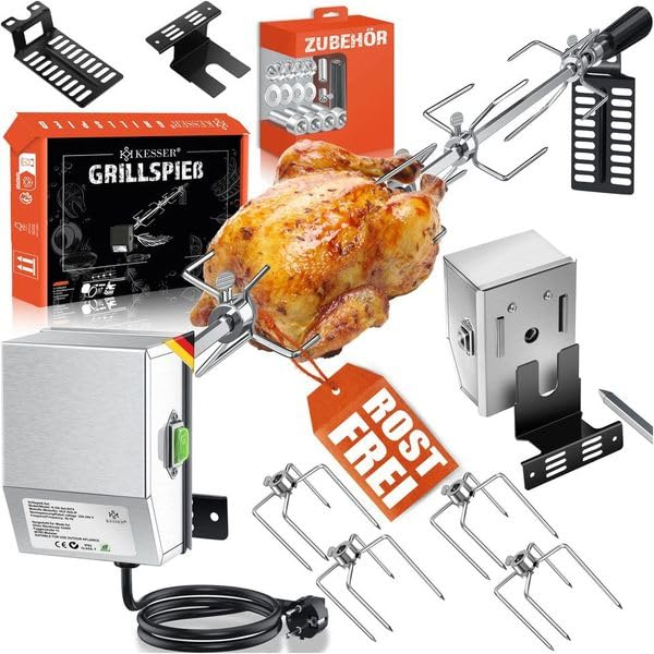 Grillspieß-Set mit Motor, Halterungen, Klammern und Verpackung sowie einem gebratenen Hähnchen.