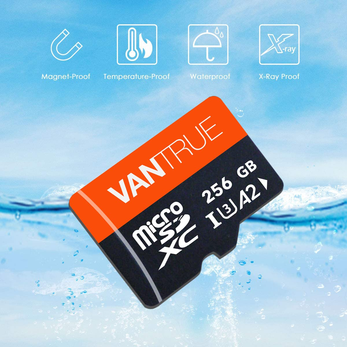 Une carte mémoire microSDXC Vantrue 256 Go flotte dans l'eau claire, entourée de bulles et d'icônes de protection.