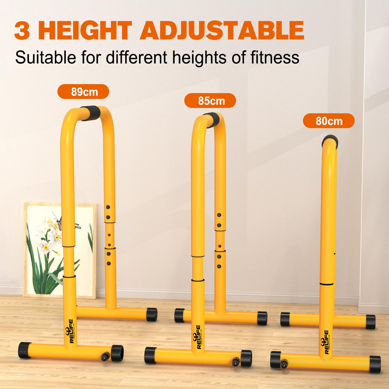 Drei höhenverstellbare gelbe Fitness-Stangen mit 89 cm, 85 cm und 80 cm.