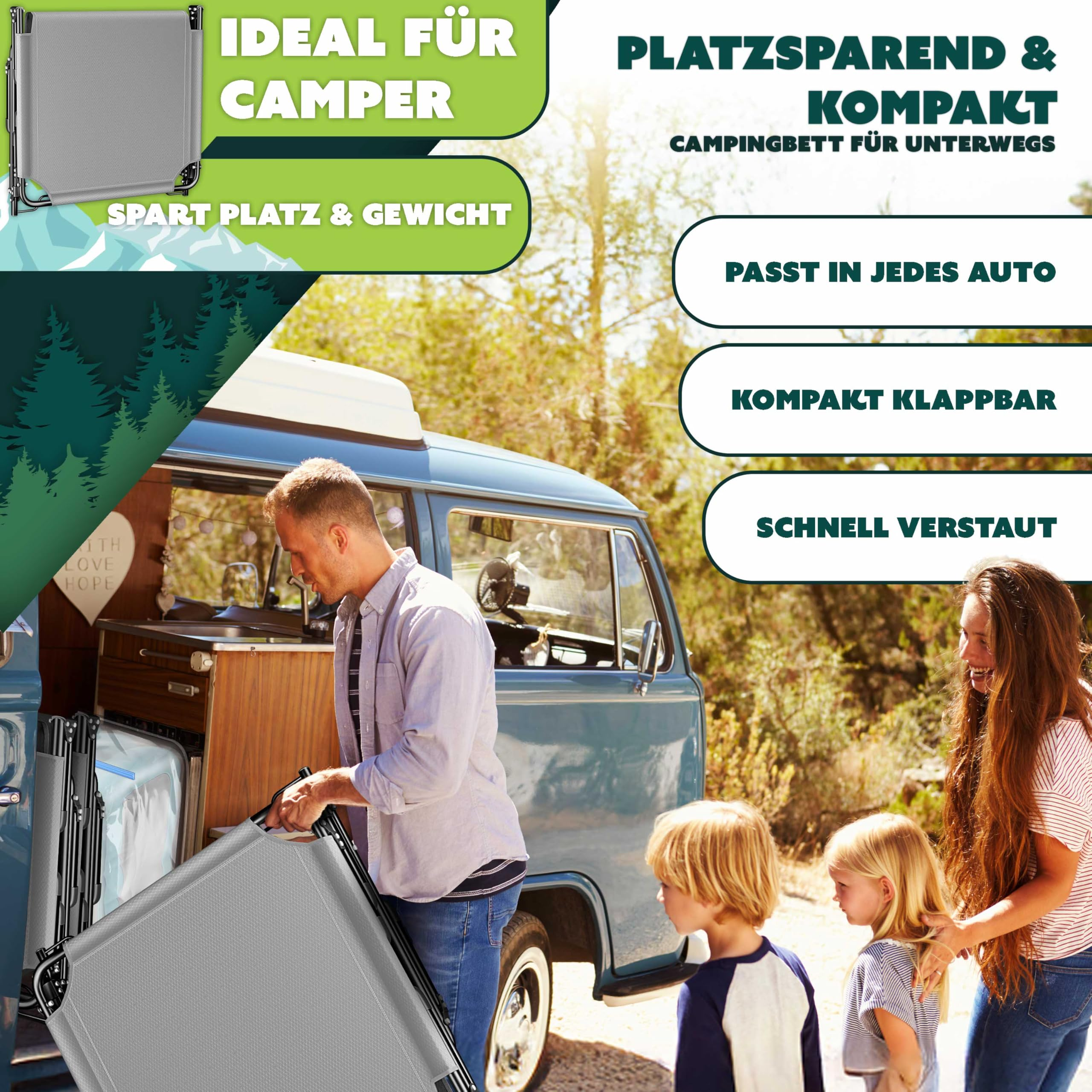 Ein Mann baut ein graues Campingbett neben einem blauen Wohnmobil auf, daneben eine Frau und zwei Kinder.