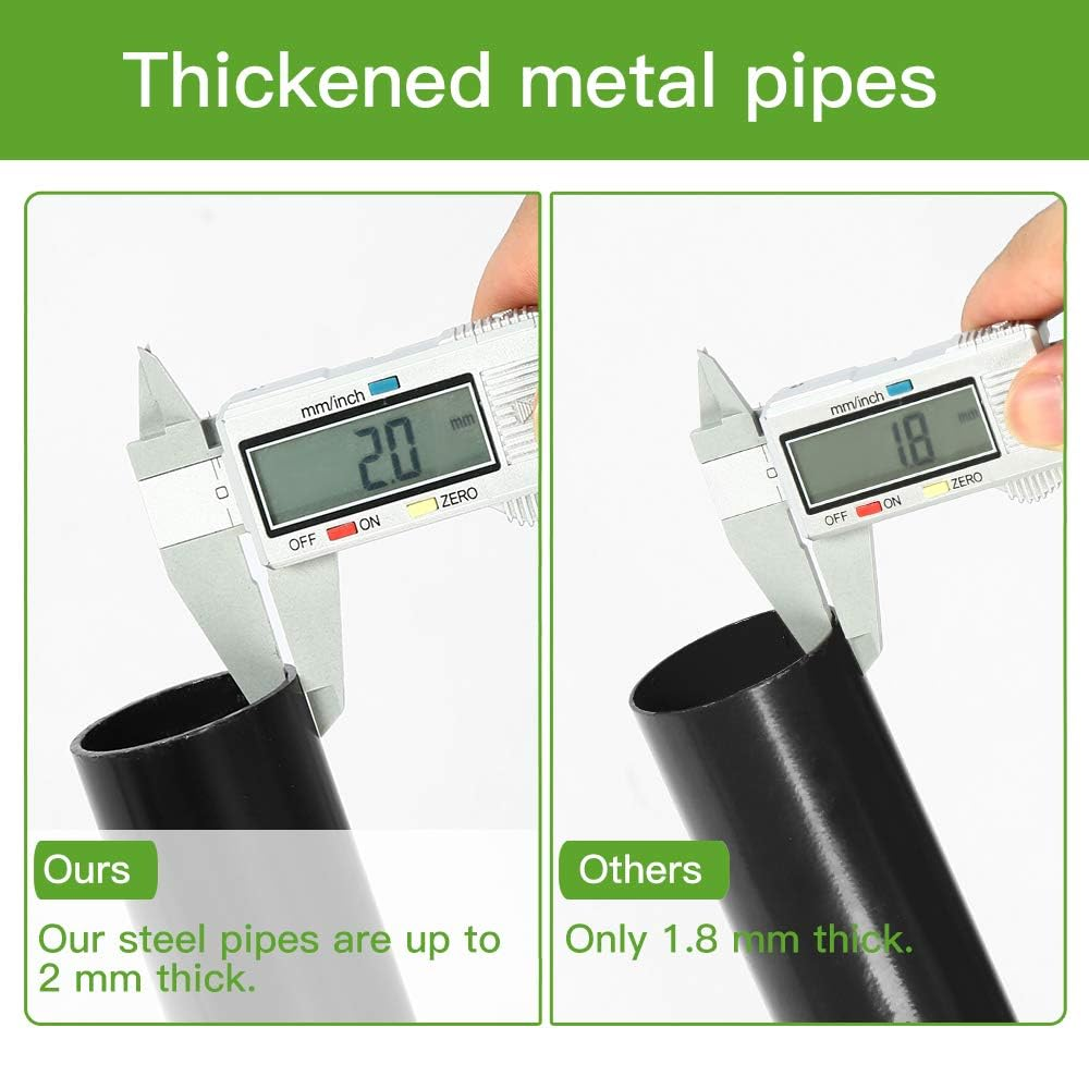 Vergleich zweier Stahlrohre mit Messschieber: unseres ist 2 mm dick, andere nur 1,8 mm.