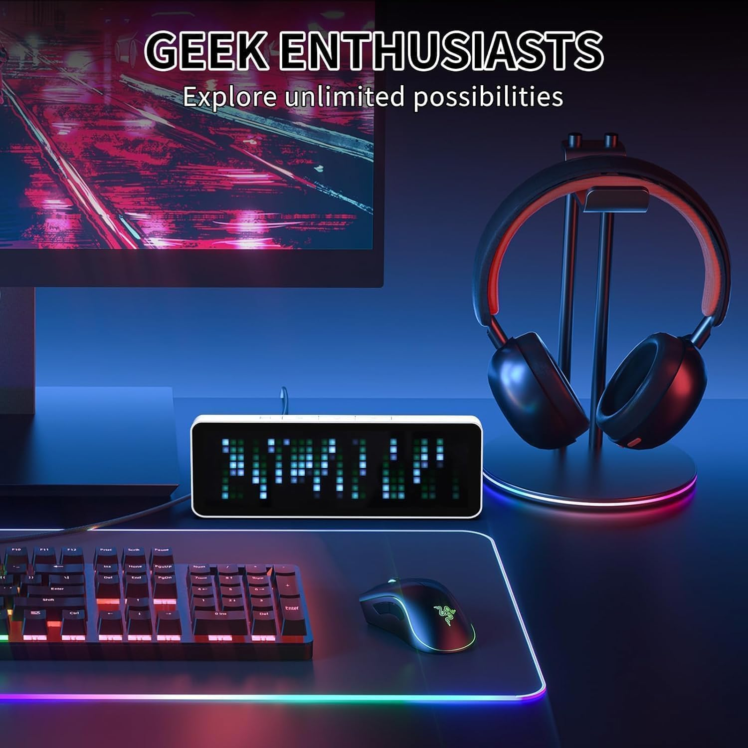 Una postazione da gioco con tastiera, mouse, orologio e cuffie illuminate su una scrivania con luce al neon blu.