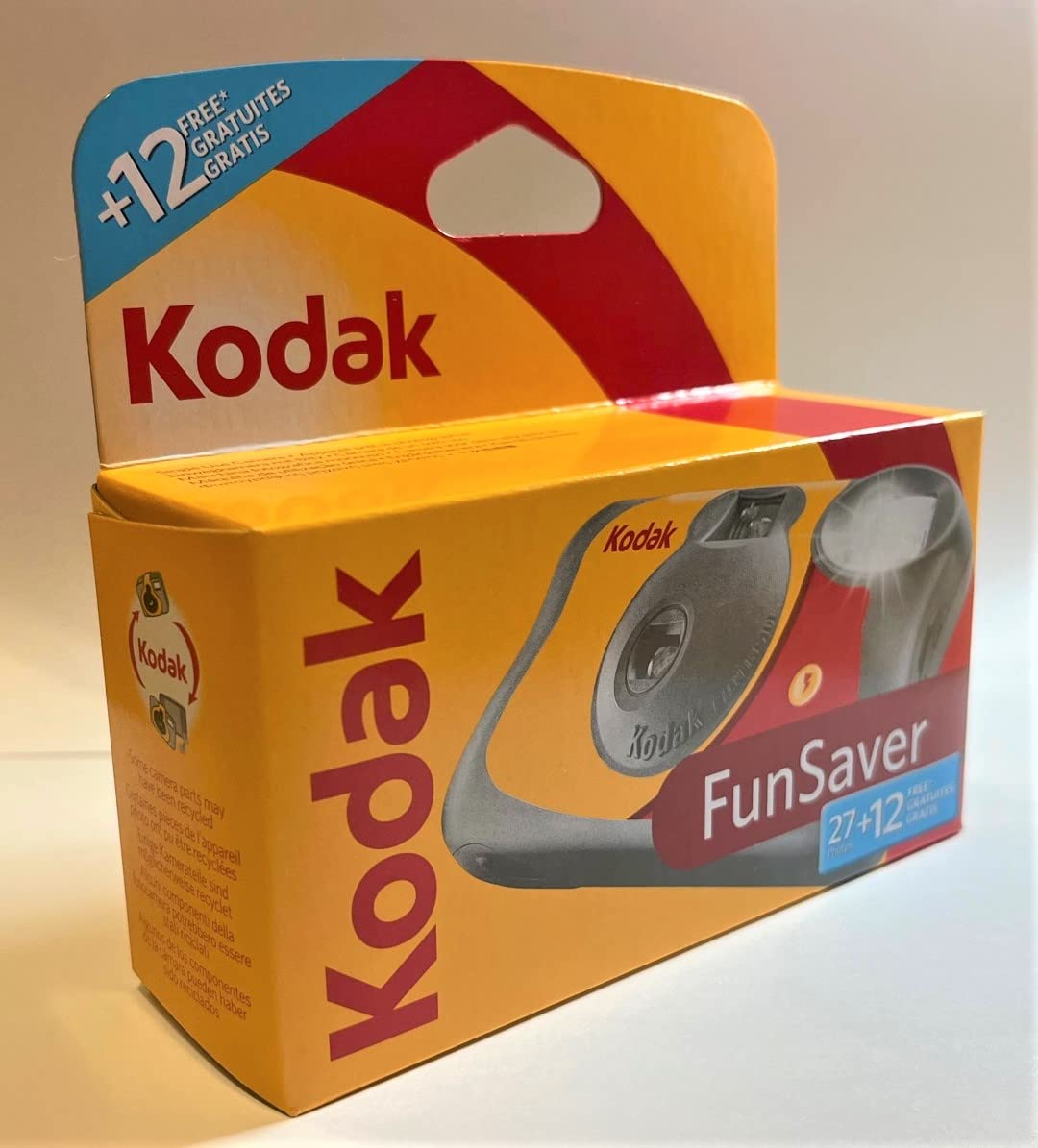 Boîte d'appareil photo jetable Kodak FunSaver jaune et rouge avec texte 27+12.