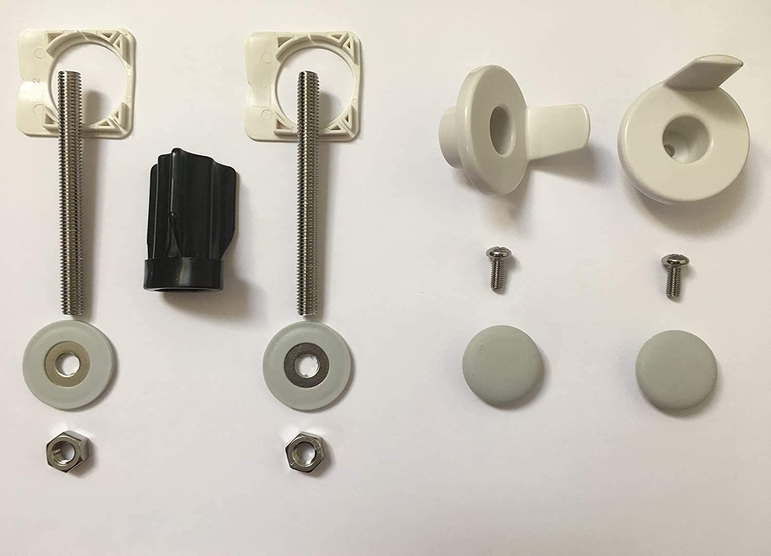 Varie parti di montaggio in plastica e metallo bianco e grigio, incluse viti e rondelle, su sfondo bianco.