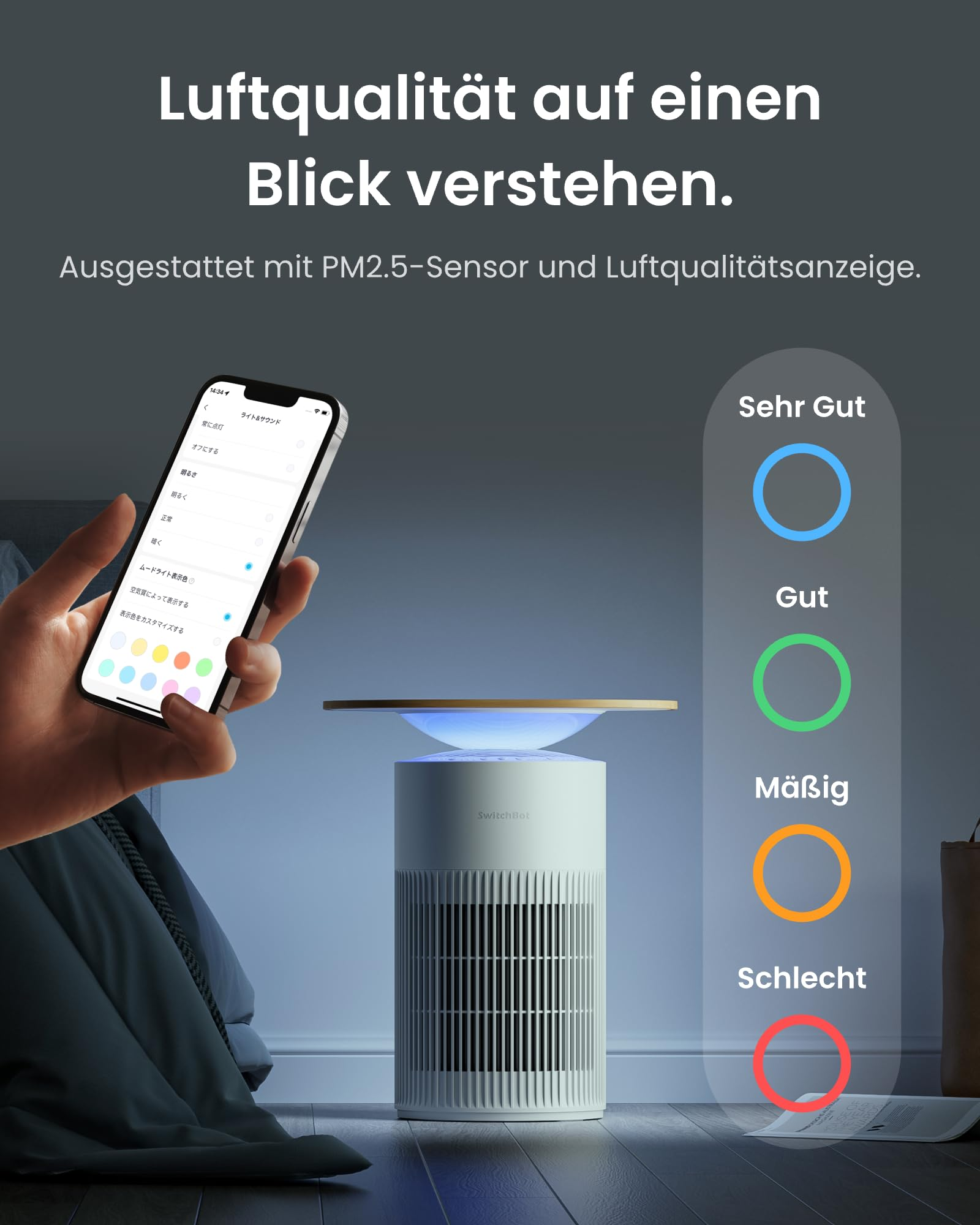 Ein SwitchBot Luftreiniger auf dem Boden, bedient über eine App, mit einer Farbskala für die Luftqualität.