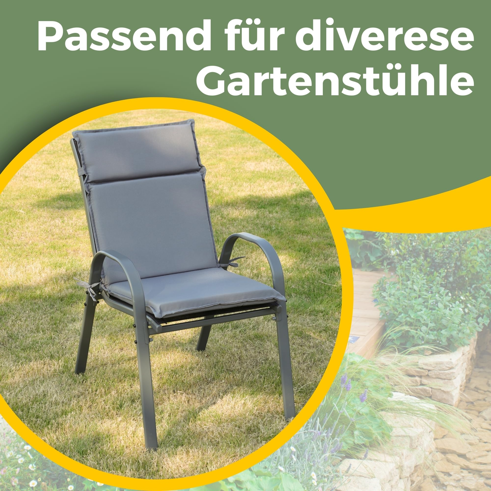 Ein grauer Metall-Gartenstuhl mit grauen Kissen steht auf Rasen.