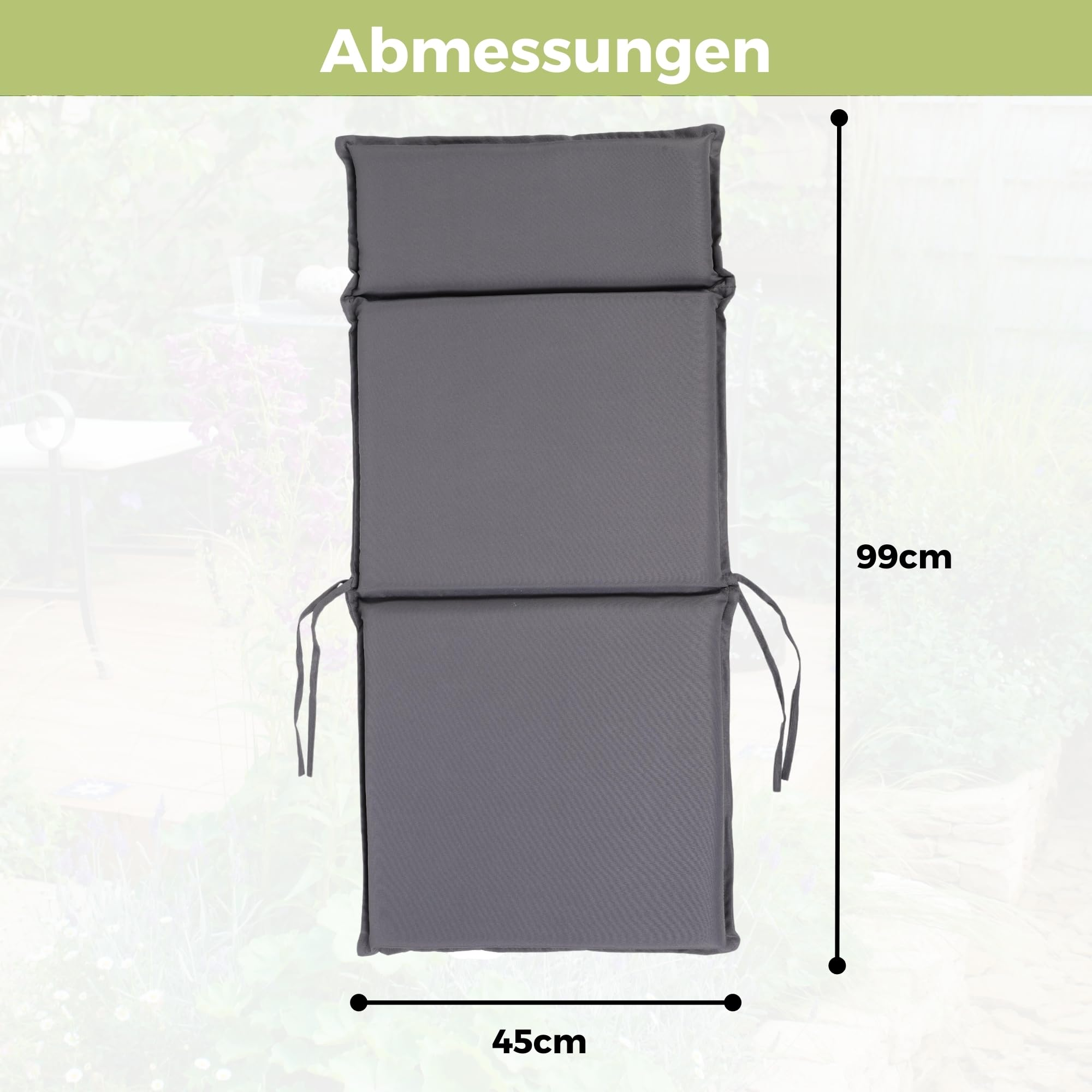 Graues Gartenstuhlpolster mit Maßen von 99 cm Höhe und 45 cm Breite vor verschwommenem Hintergrund.