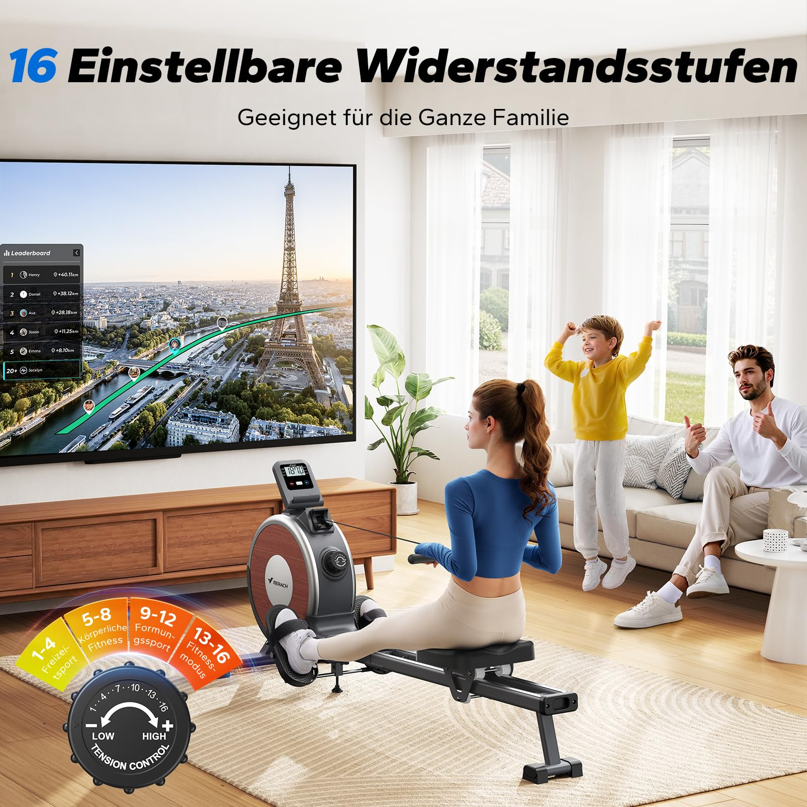 Frau trainiert auf Rudergerät in Wohnzimmer mit Familie und Fernseher.