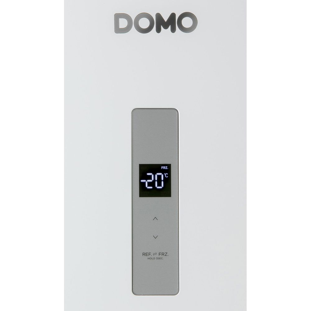 Réfrigérateur blanc Domo avec affichage numérique de la température sur panneau gris.