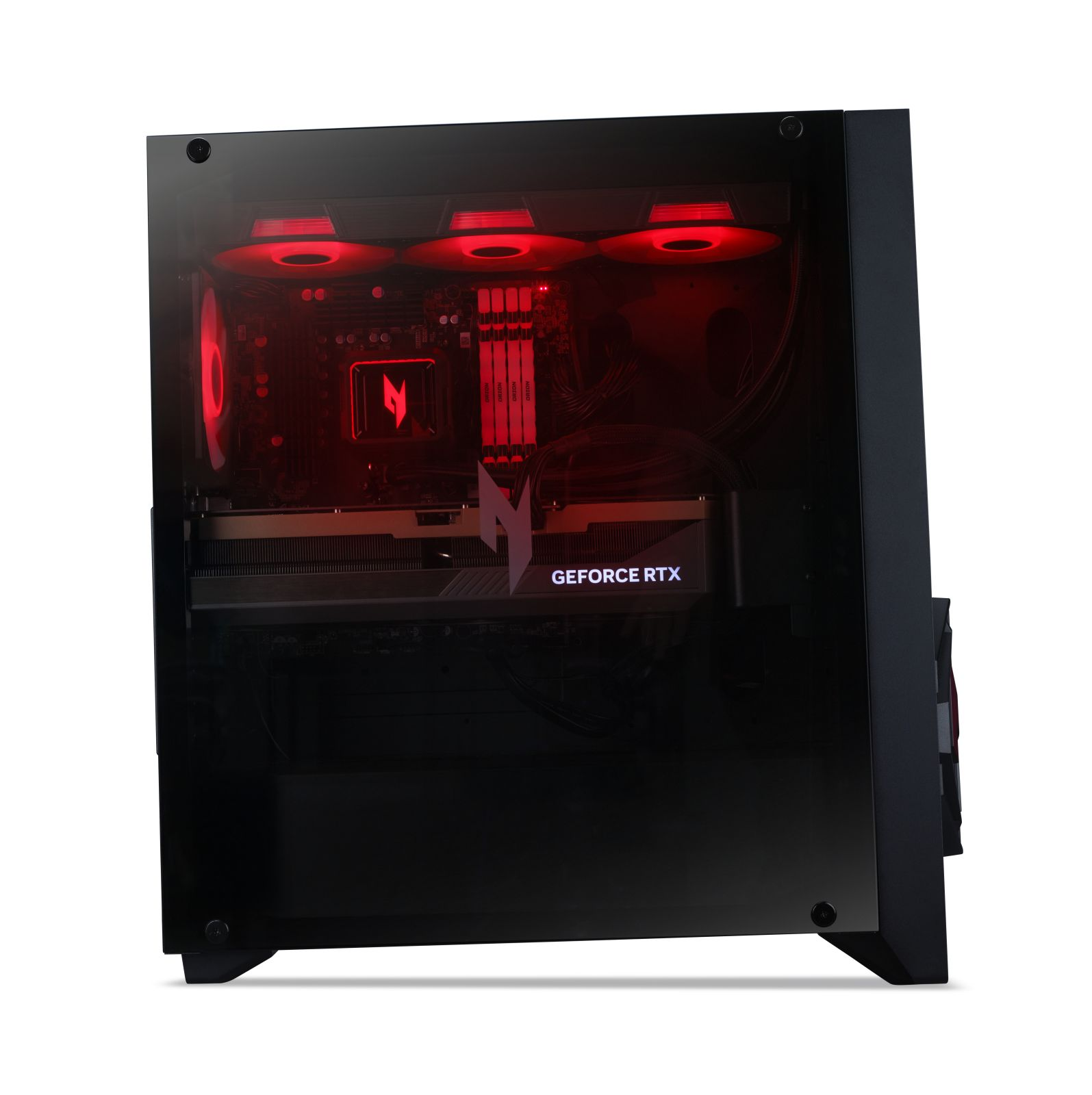 Ein schwarzer Gaming-PC mit beleuchteten roten Lüftern, RAM-Riegeln und einer GeForce RTX-Grafikkarte im Inneren.