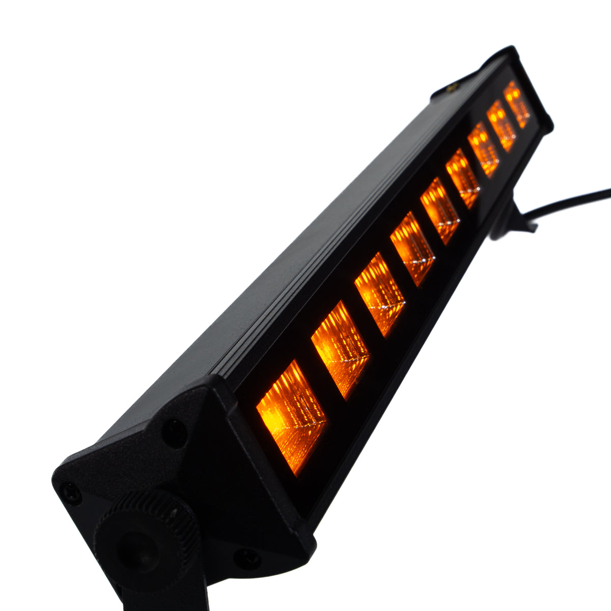 Eine schwarze LED-Lichtleiste mit hell orange leuchtenden quadratischen Segmenten vor weißem Hintergrund.