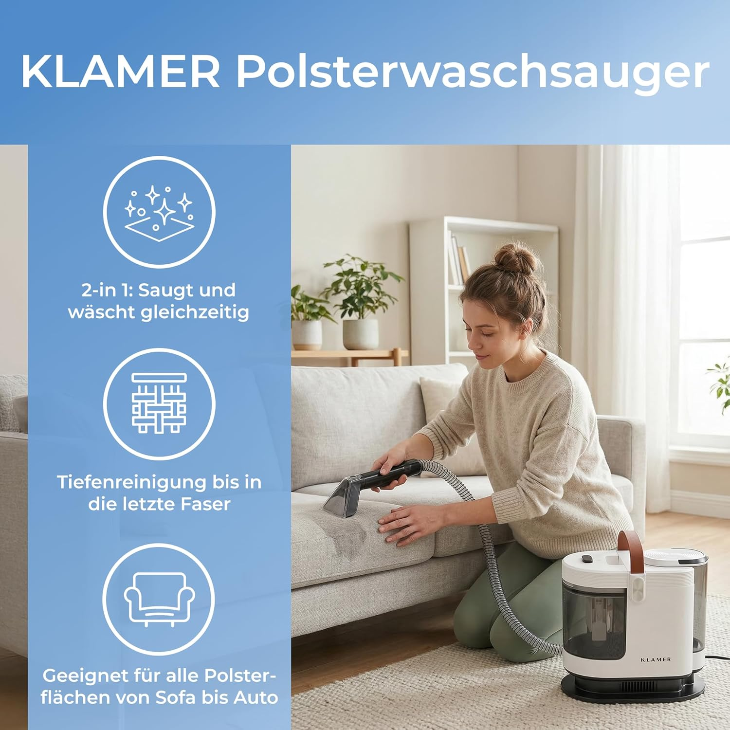 Eine Frau nutzt einen weißen Polsterwaschsauger, um ein helles Sofa zu reinigen.