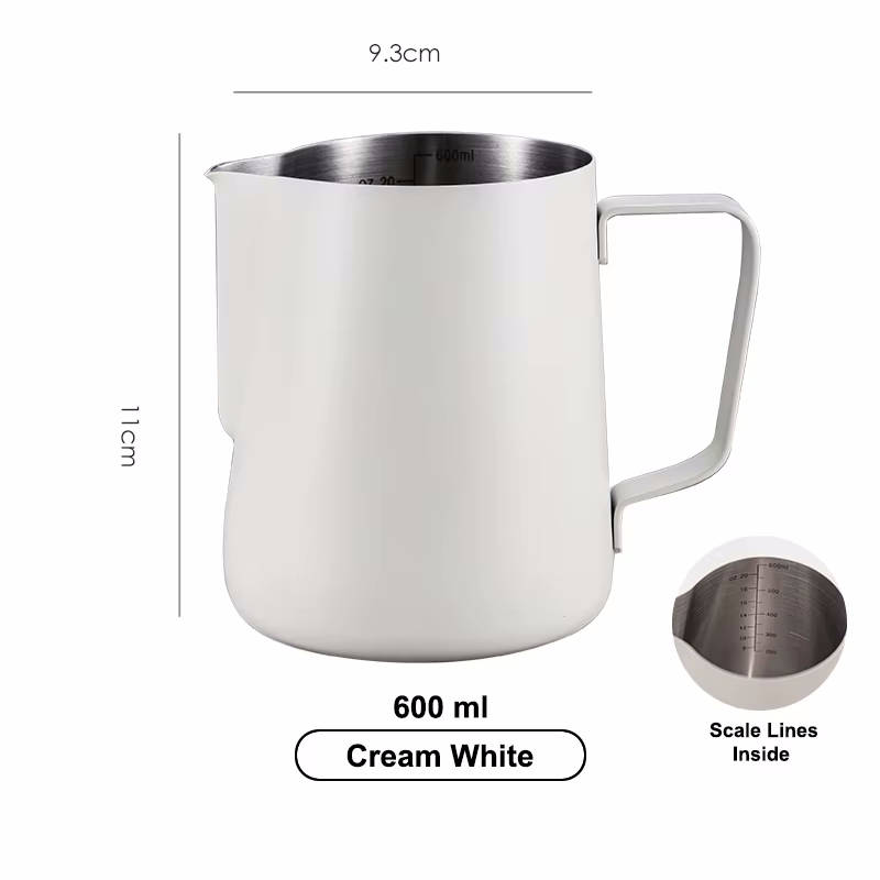 Cremeweißes 600ml Milchkännchen mit Griff, 9.3cm Durchmesser und 11cm Höhe, mit Innenskala.