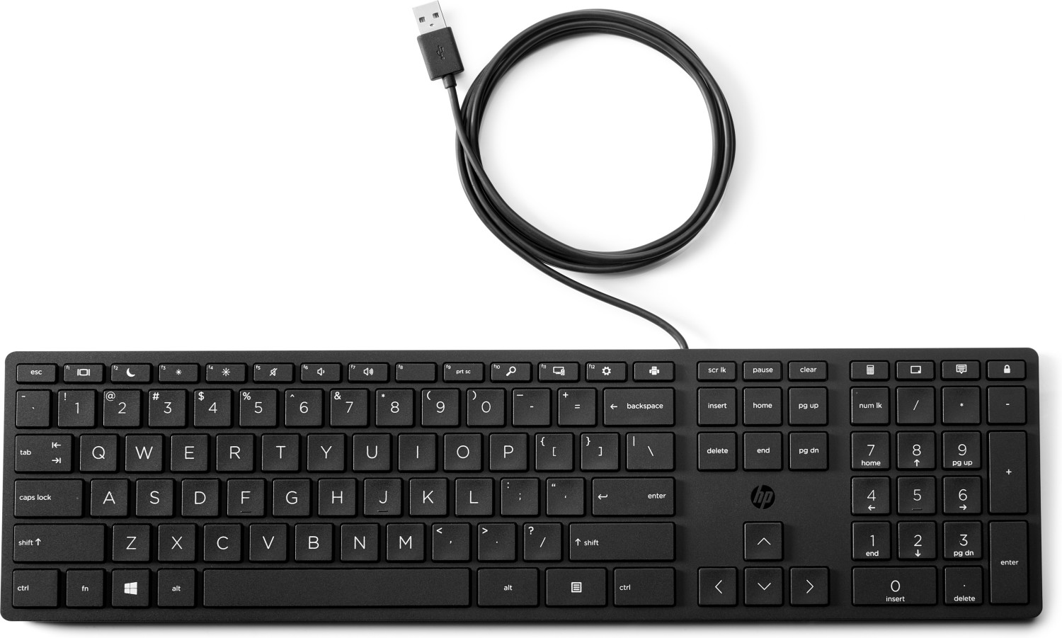 Teclado negro HP con cable USB conectado sobre fondo blanco.