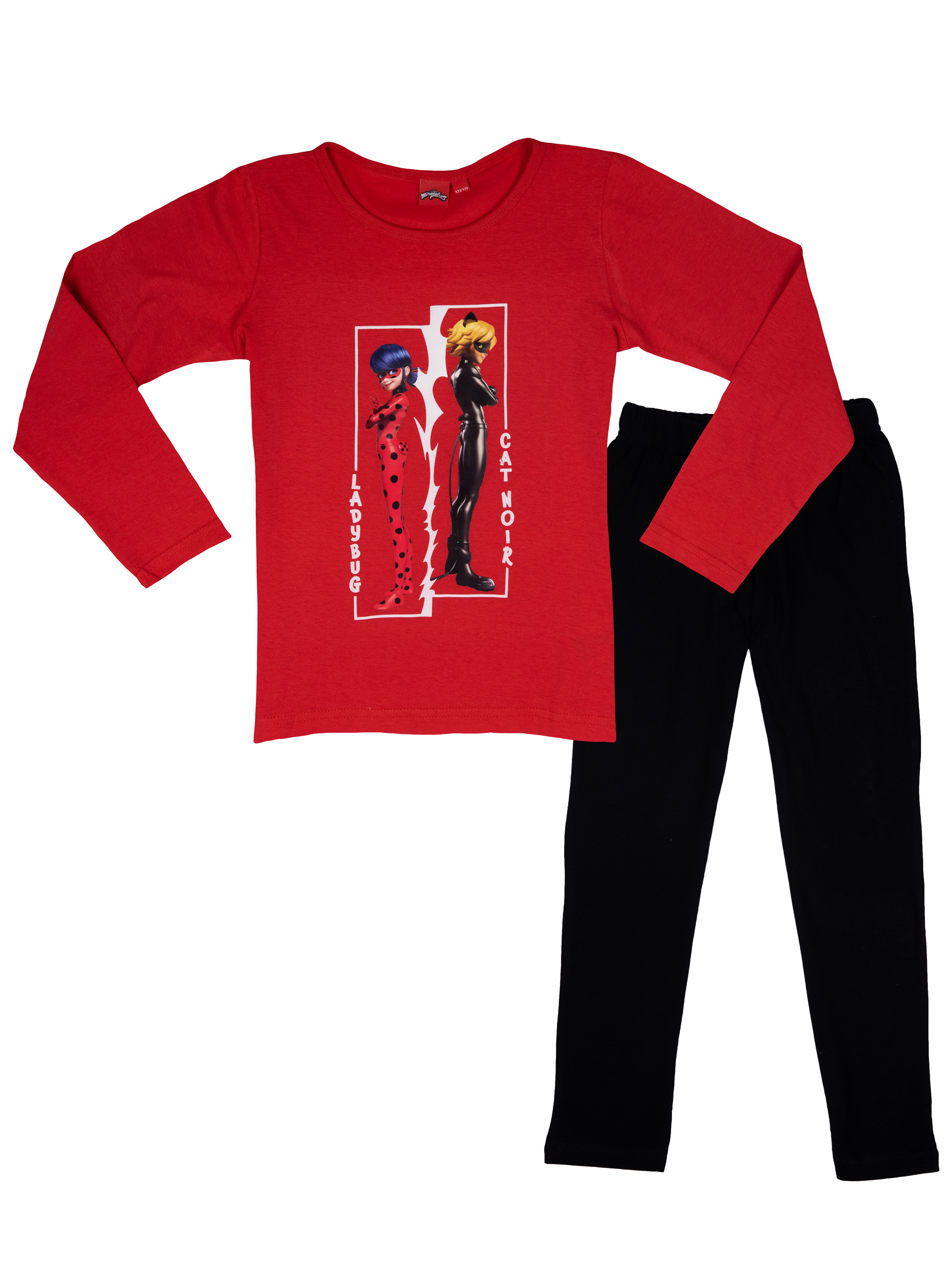 Roter langärmliger Pyjama mit Ladybug und Cat Noir und schwarzen Hosen.