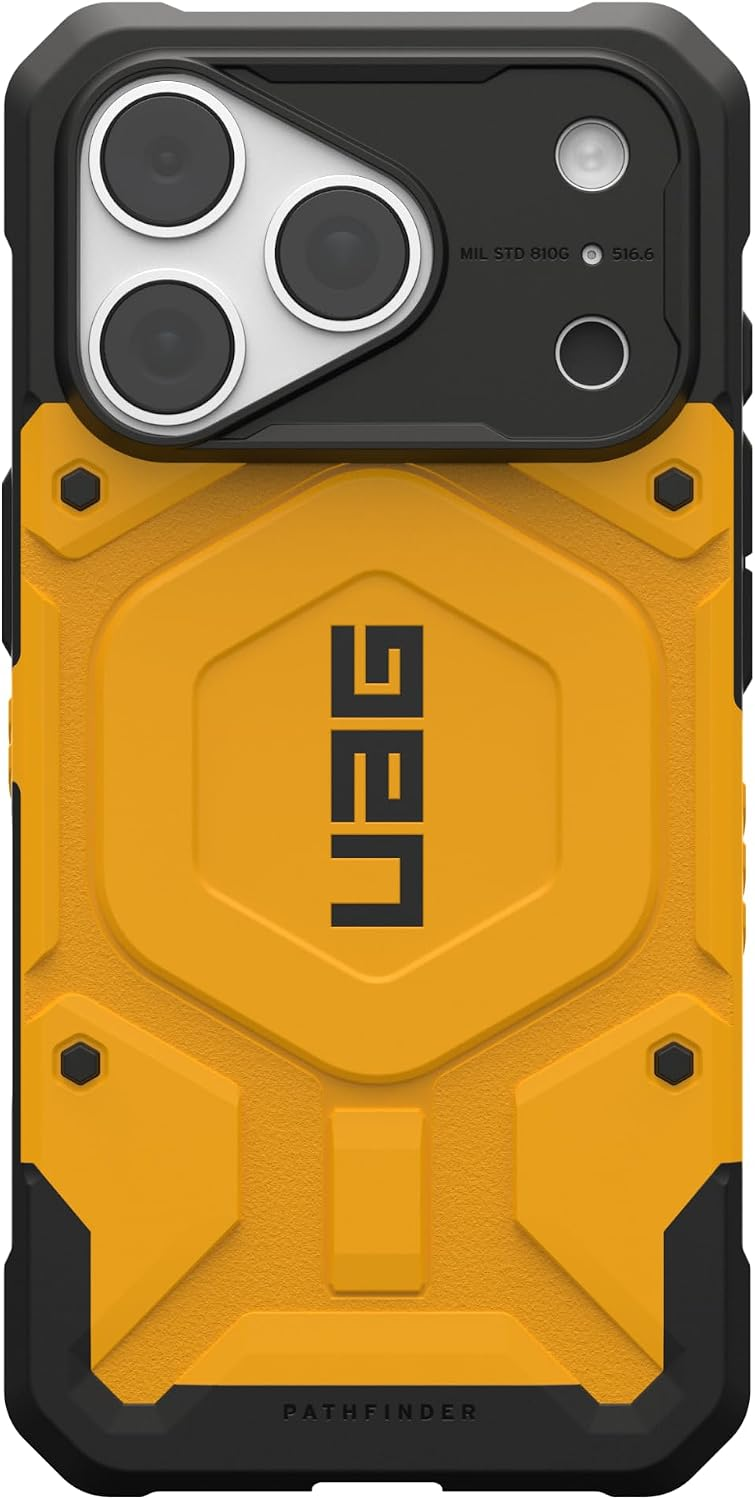 Gelb-schwarze robuste Schutzhülle mit dreifacher Kamera und UAG-Logo.