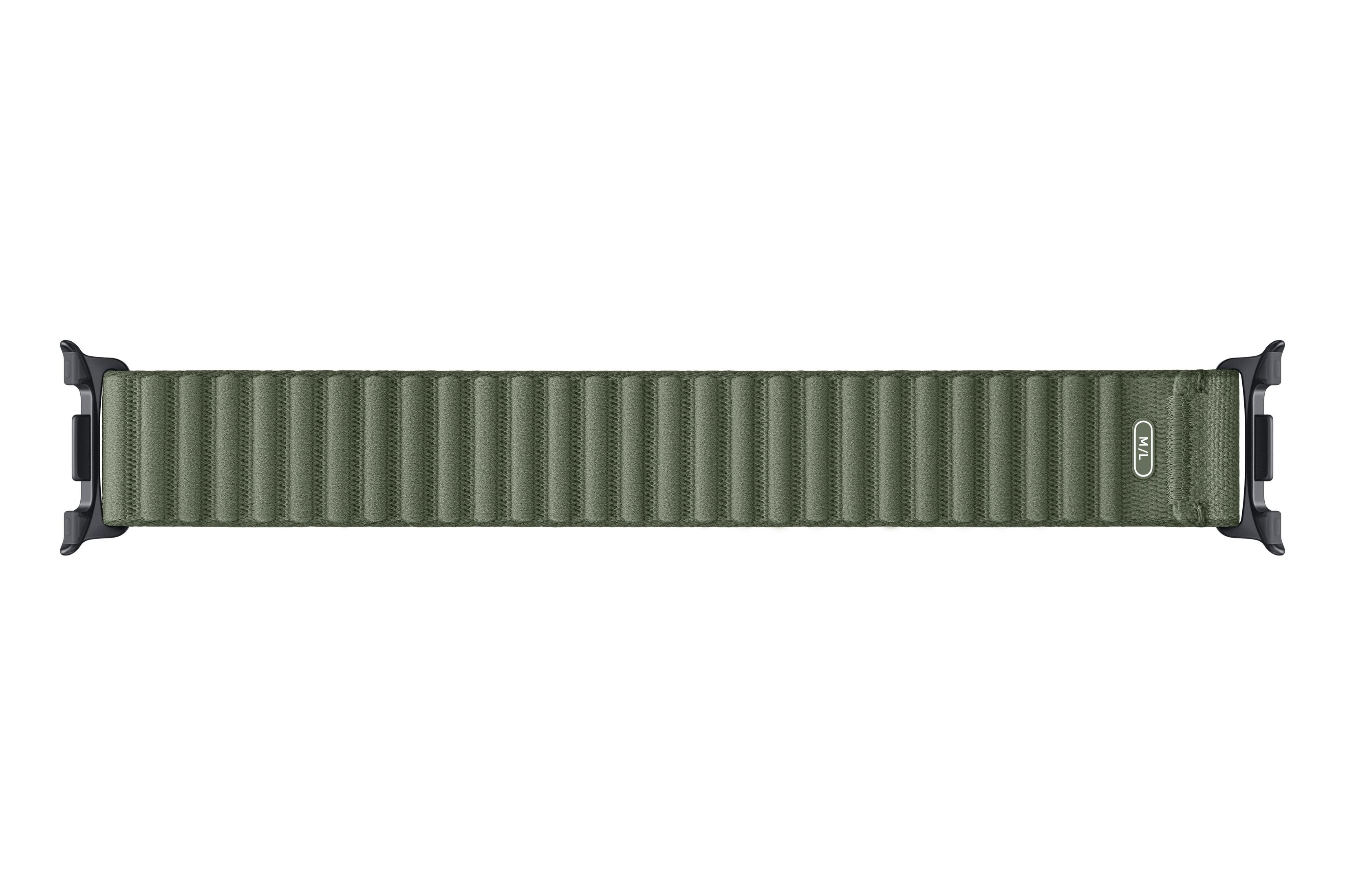 Una correa Alpine Loop verde oliva para Apple Watch con conectores negros y texto M/L.