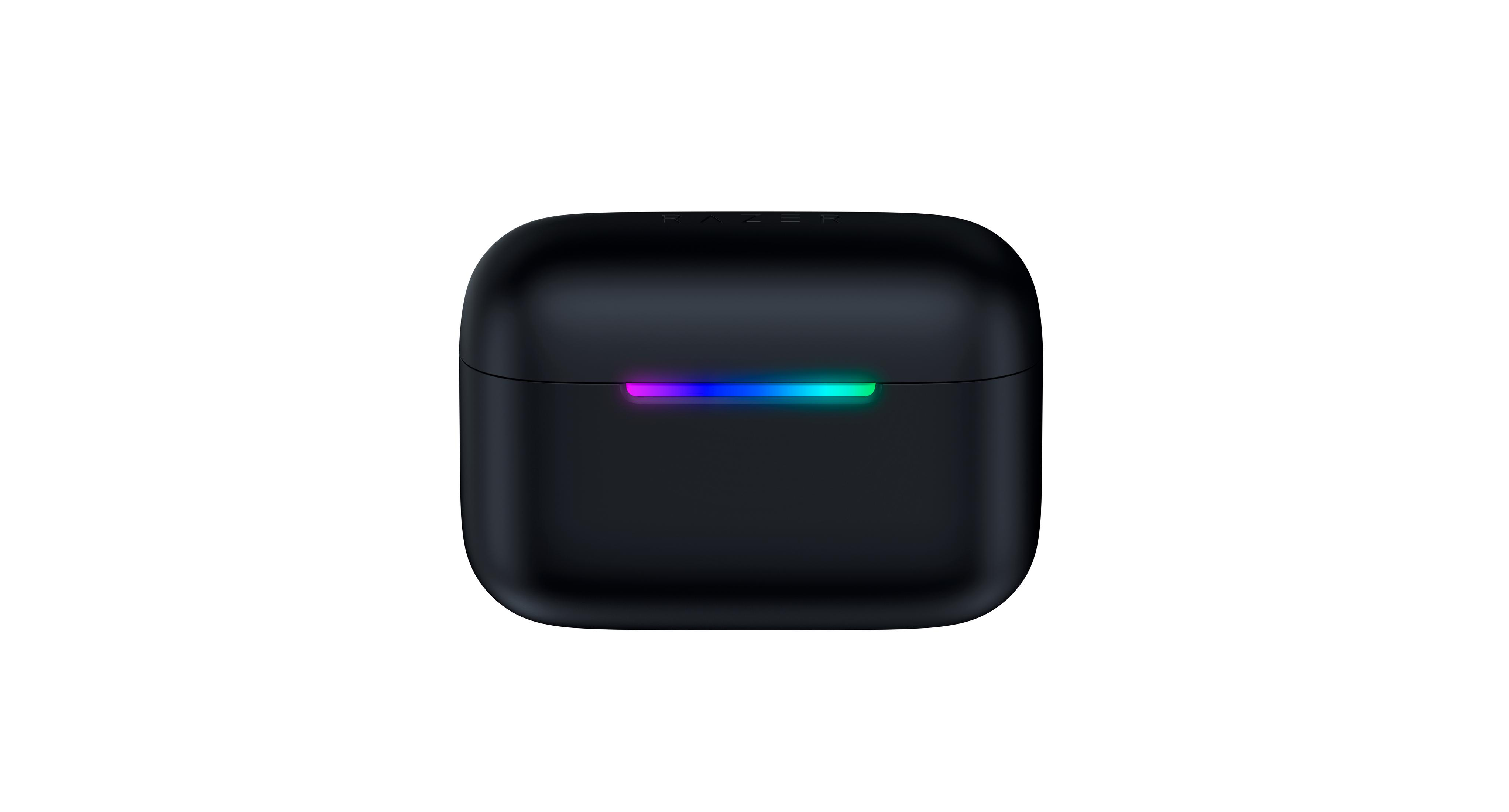 Custodia di ricarica nera per auricolari wireless con una striscia LED RGB colorata sul davanti, su sfondo bianco.