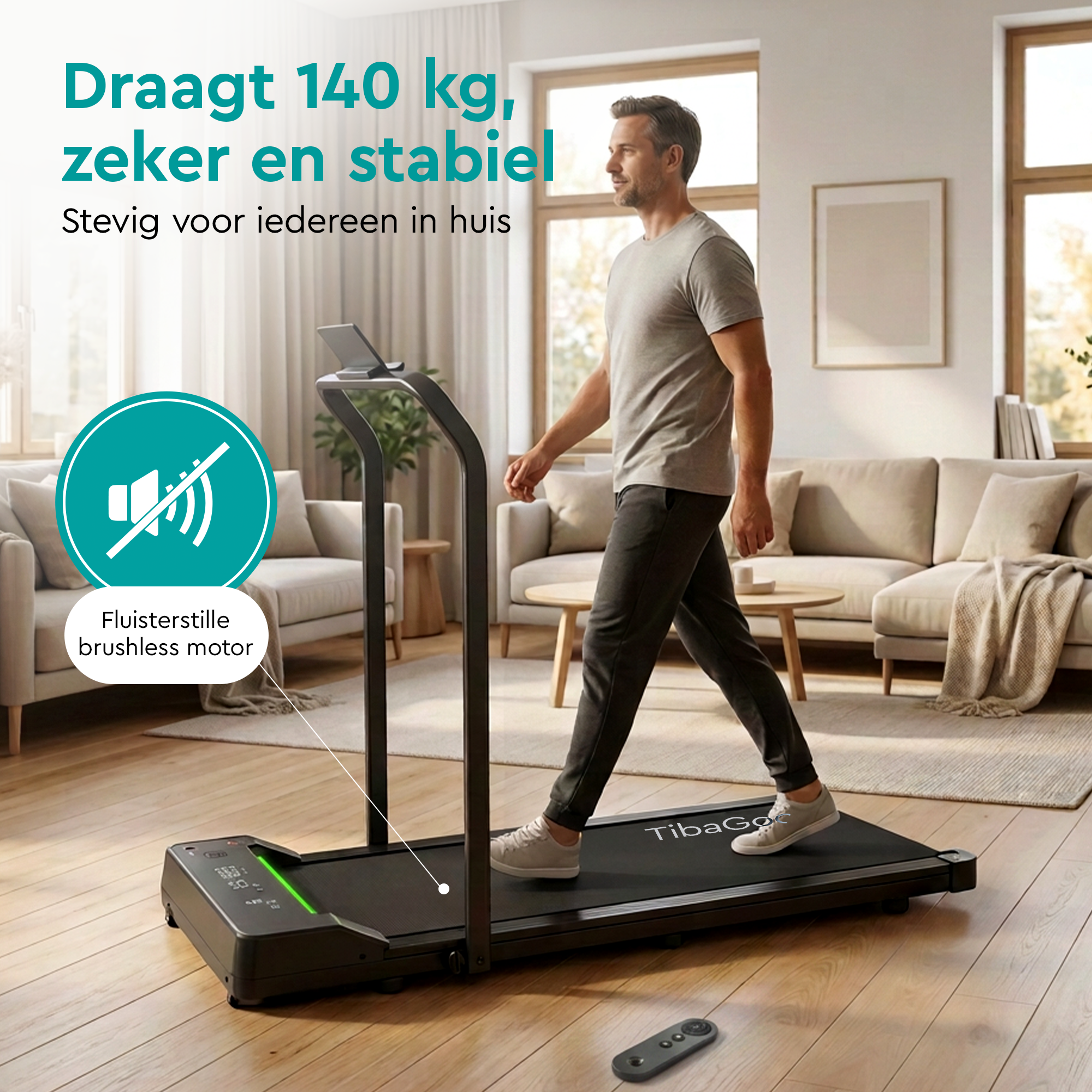 Un uomo cammina su un tapis roulant TibaGoc nero in un soggiorno luminoso e moderno con testo sovrapposto.