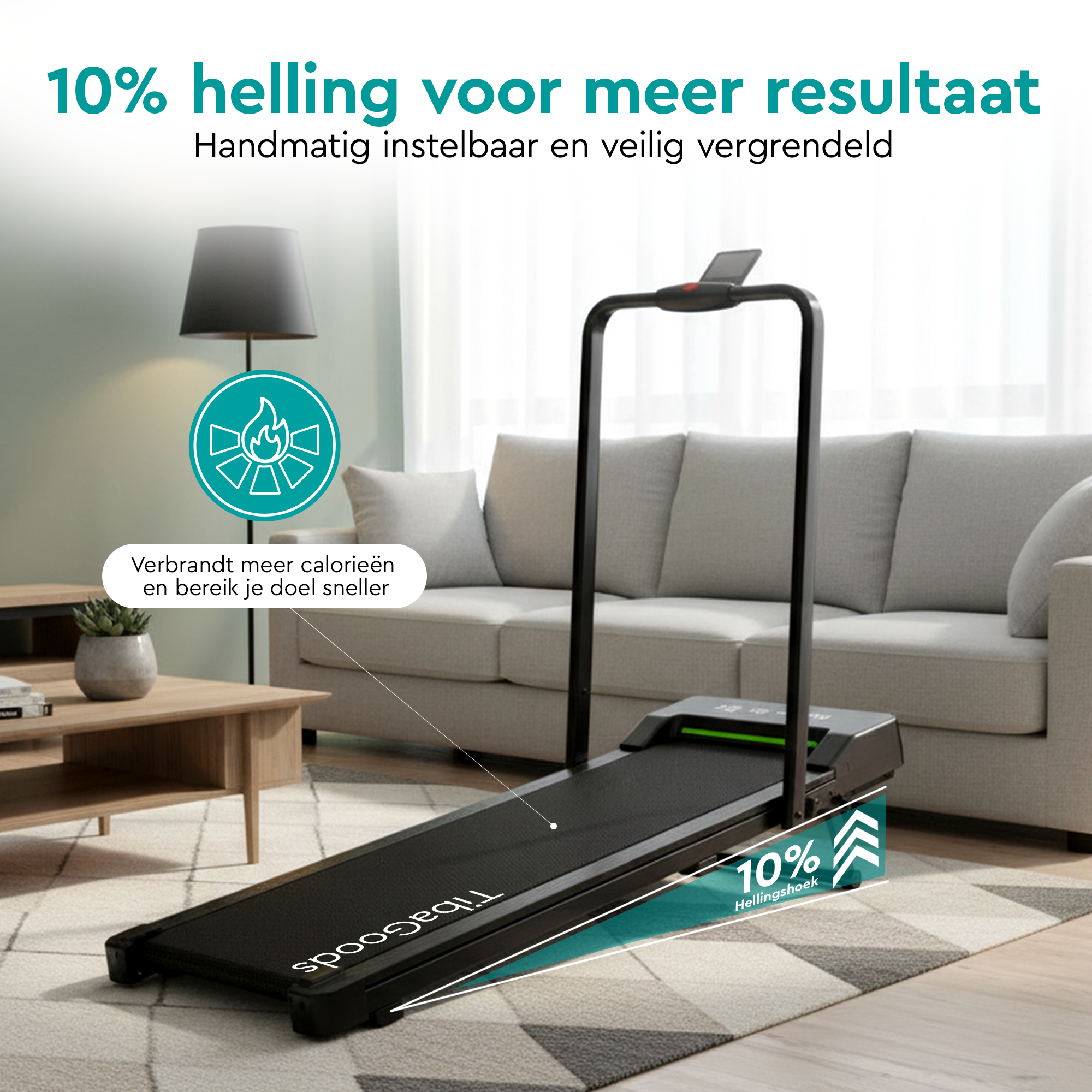 Un tapis roulant nero con inclinazione del 10% in un soggiorno luminoso.