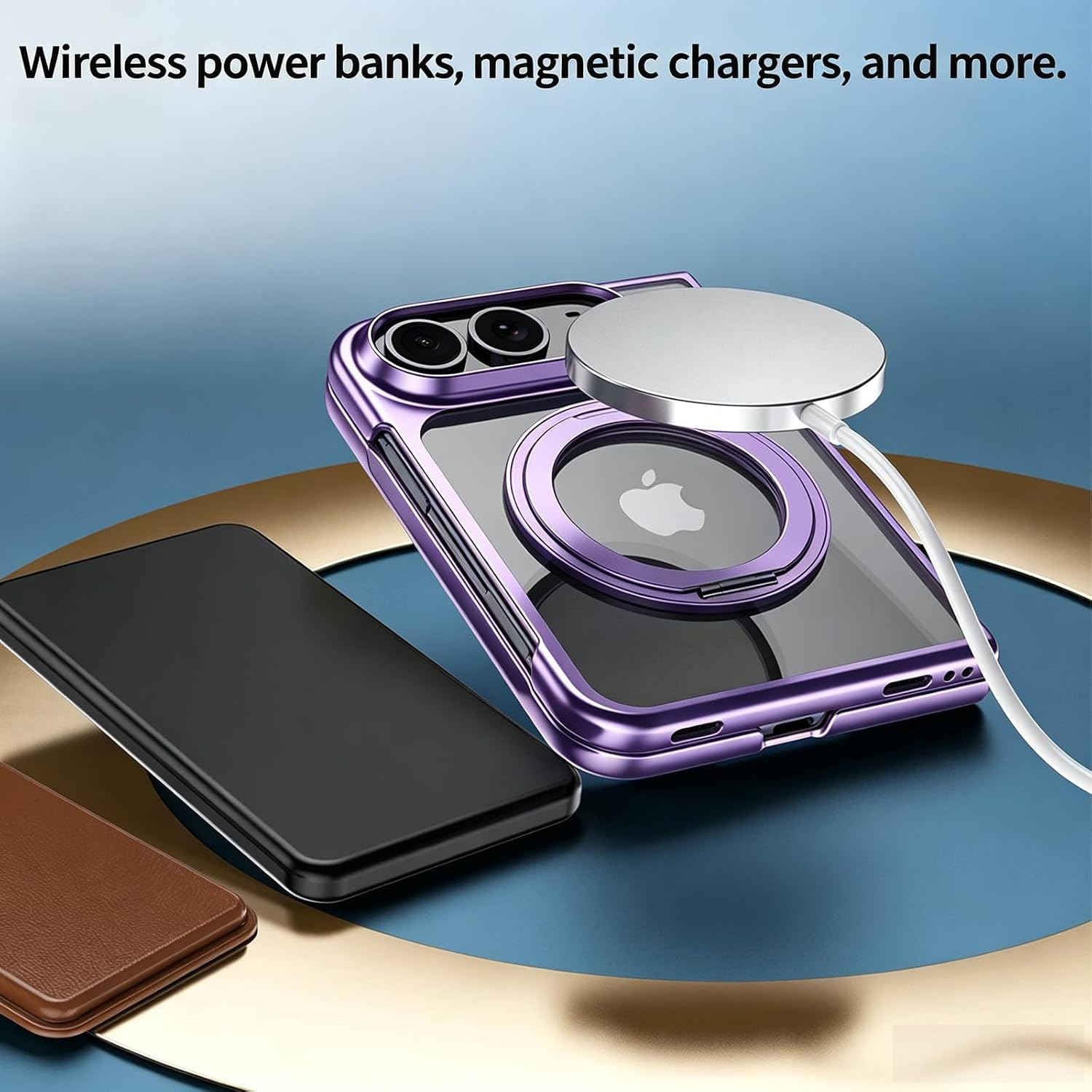 Lila Handyhülle mit magnetischem Lade-Pad, schwarze Powerbank und braunes Etui auf goldenem Tisch.
