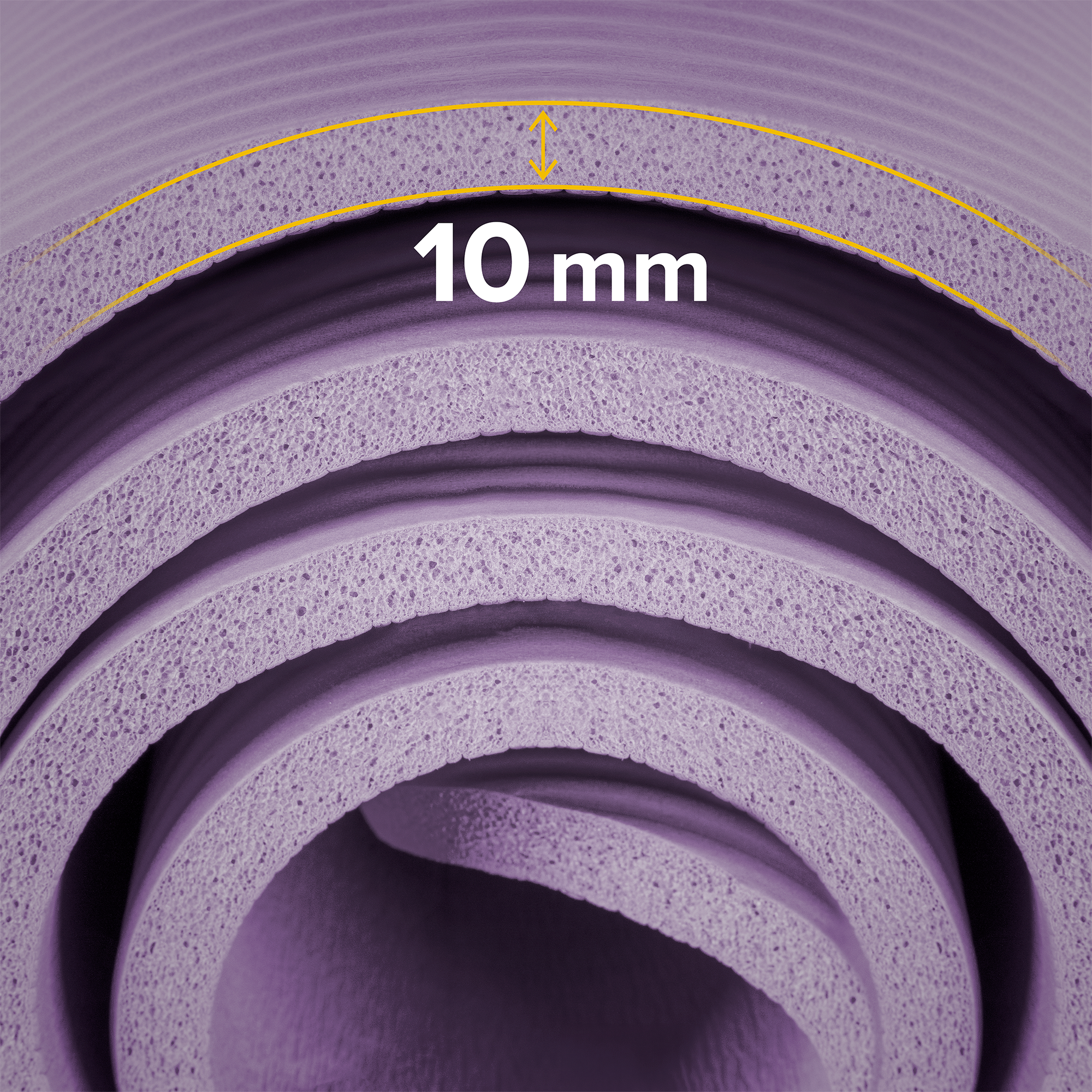 Zwinięta fioletowa mata fitness z żółtym diagramem i napisem 10 mm.
