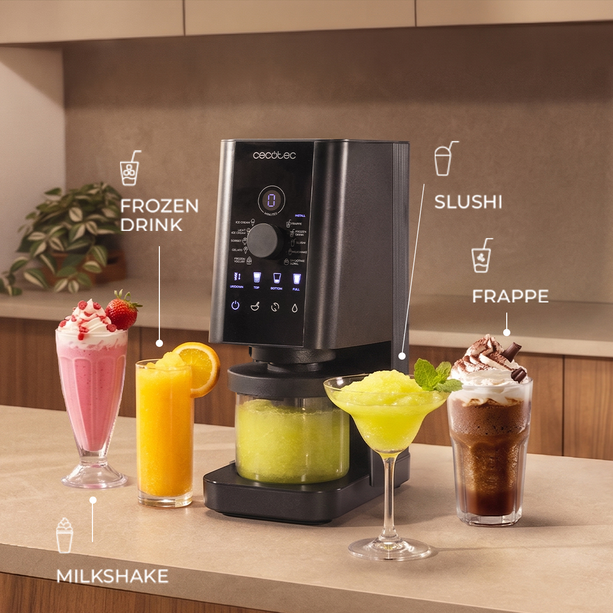 Macchina per bevande nera Cecotec su un bancone, circondata da varie bevande come milkshake, bevanda ghiacciata e slush.