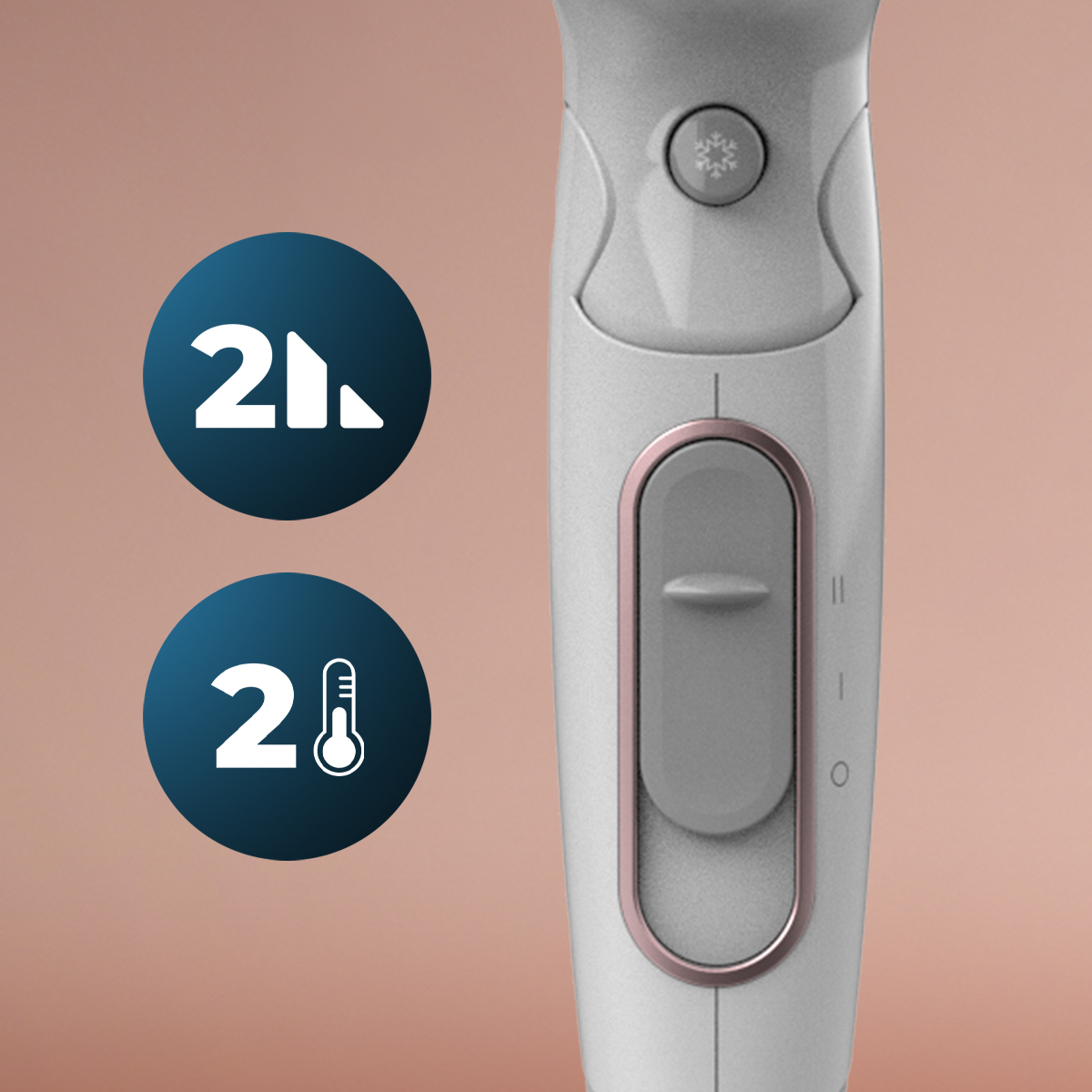 Primer plano de un mango de secador gris con interruptores y dos iconos azules circulares sobre fondo rosa.