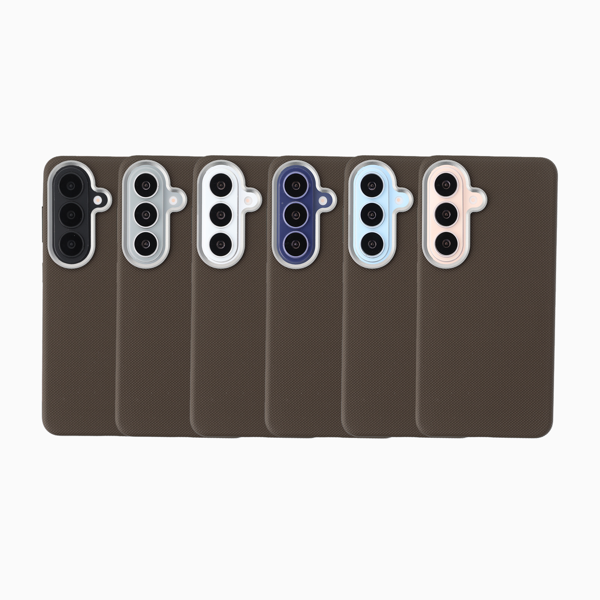 Sei cover per smartphone marroni con anelli per fotocamera colorati.