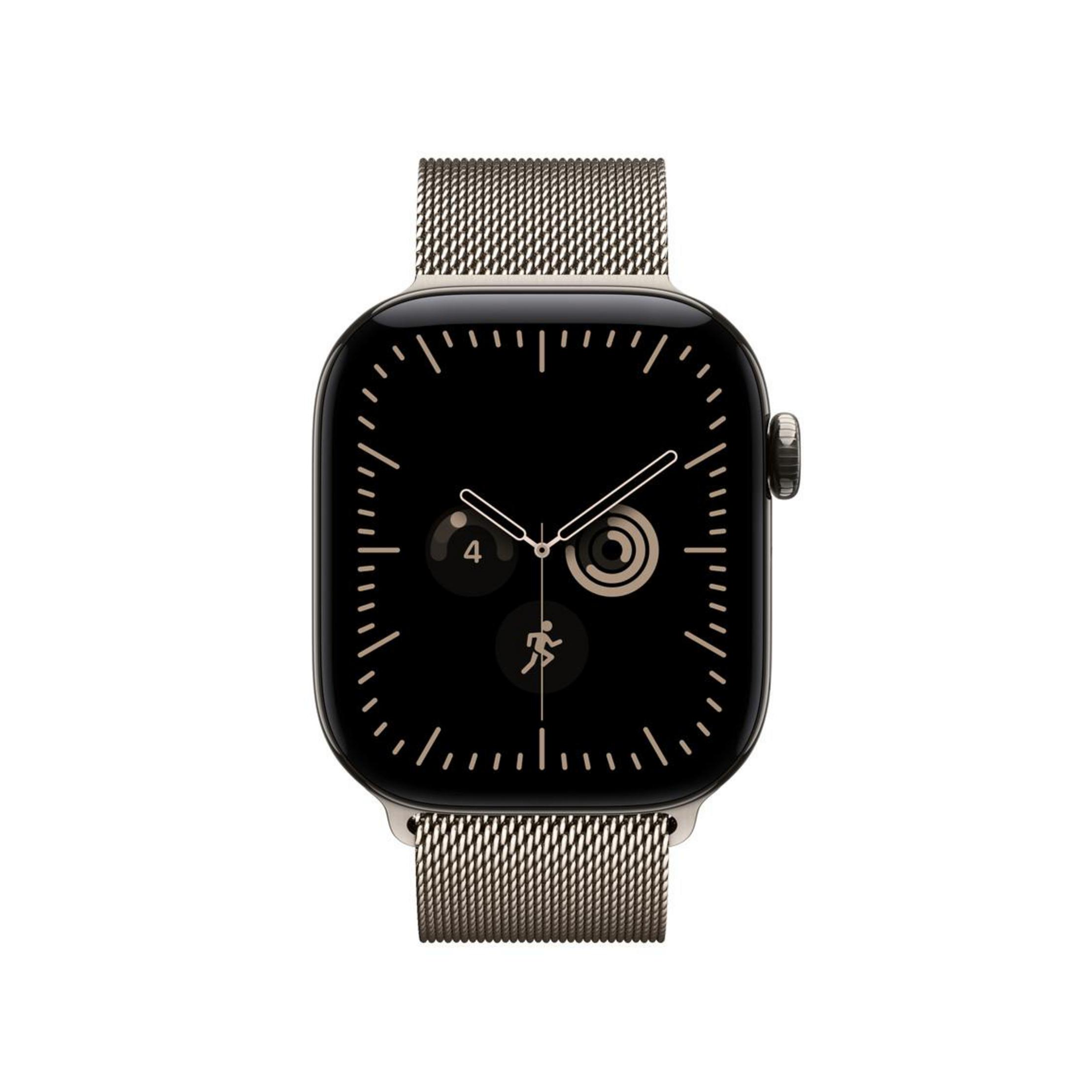 Eine Smartwatch mit schwarzem Zifferblatt, Metall-Mesh-Armband und weißen Zeigern vor weißem Hintergrund.