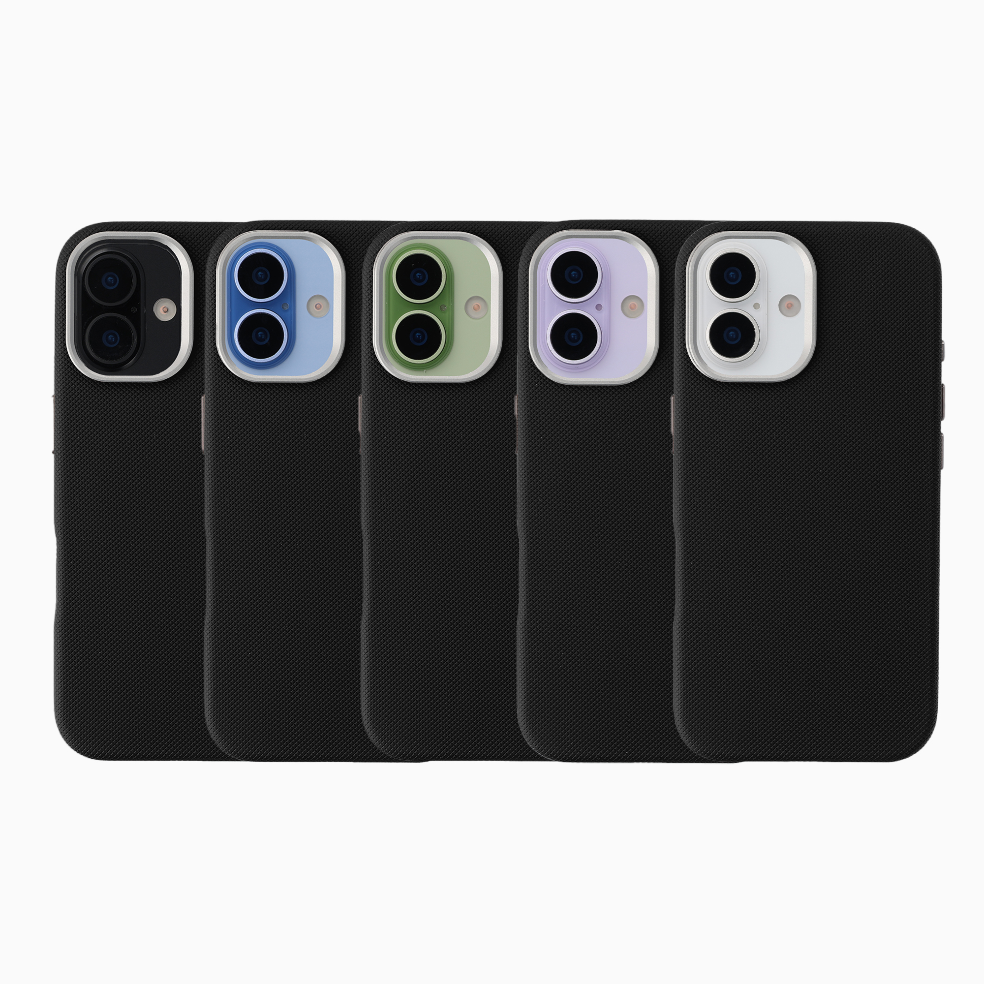 Cinque cover nere per smartphone con diversi accenti di colore intorno alla fotocamera.