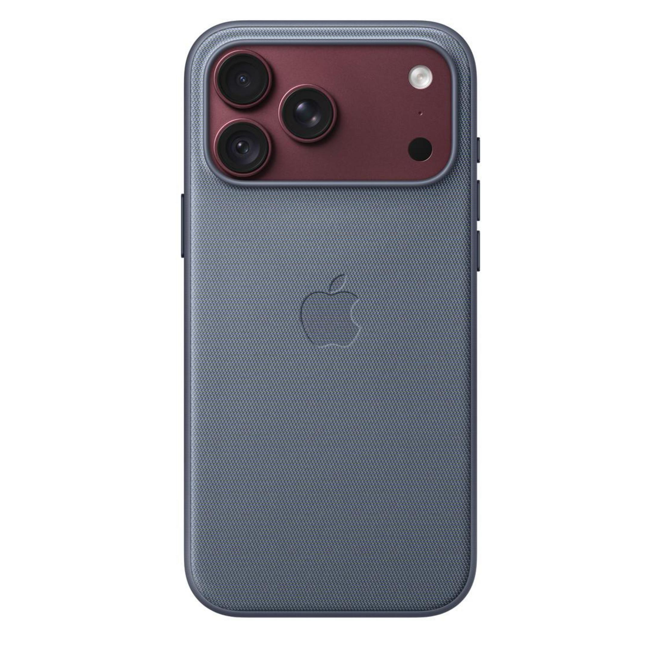 Parte trasera de smartphone azul con funda texturizada, módulo de cámara rojo, tres lentes y el logotipo de Apple.