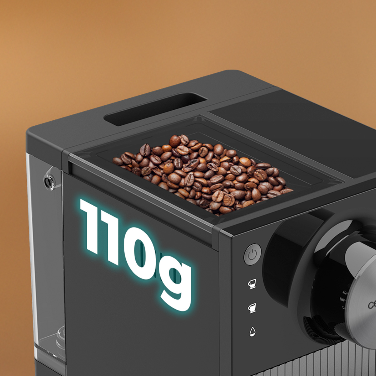 Macinacaffè nero pieno di chicchi, con scritta 110g su sfondo beige.