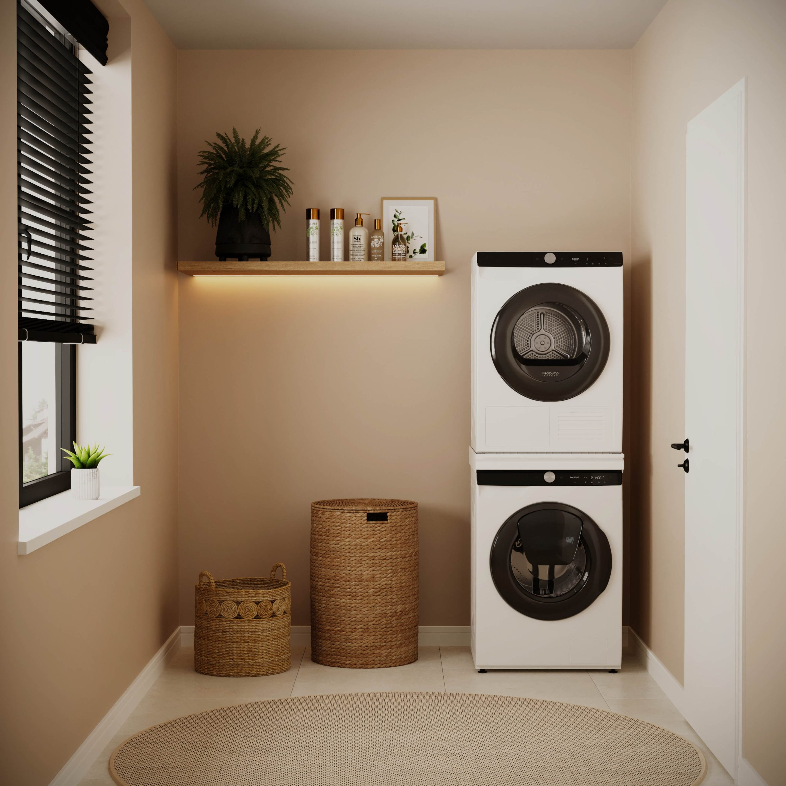 Wasruimte met gestapelde witte wasmachine en droger, rieten manden, plank met planten en flessen, en een rond vloerkleed.