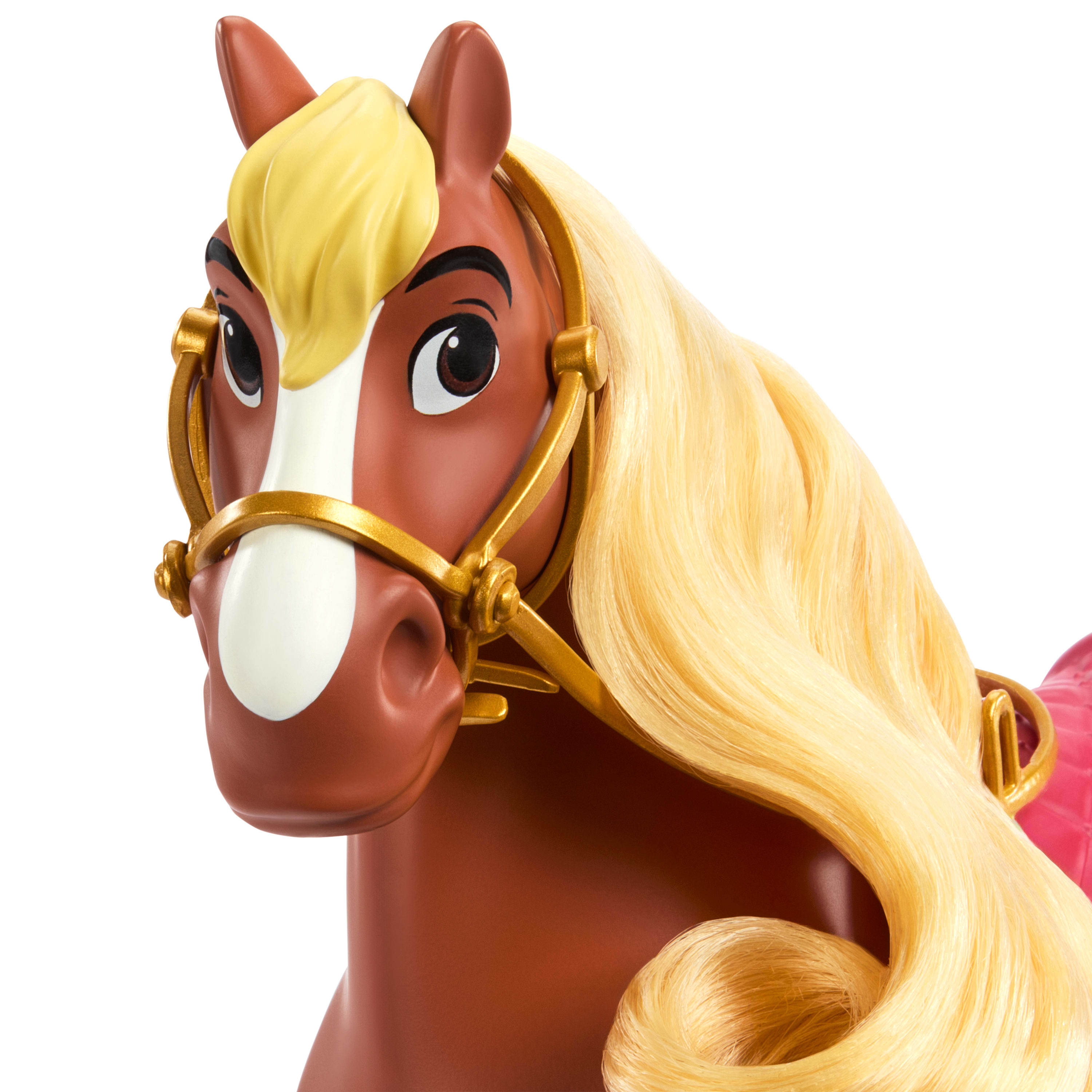 Un caballo de juguete marrón con crin rubia y brida dorada sobre fondo blanco.